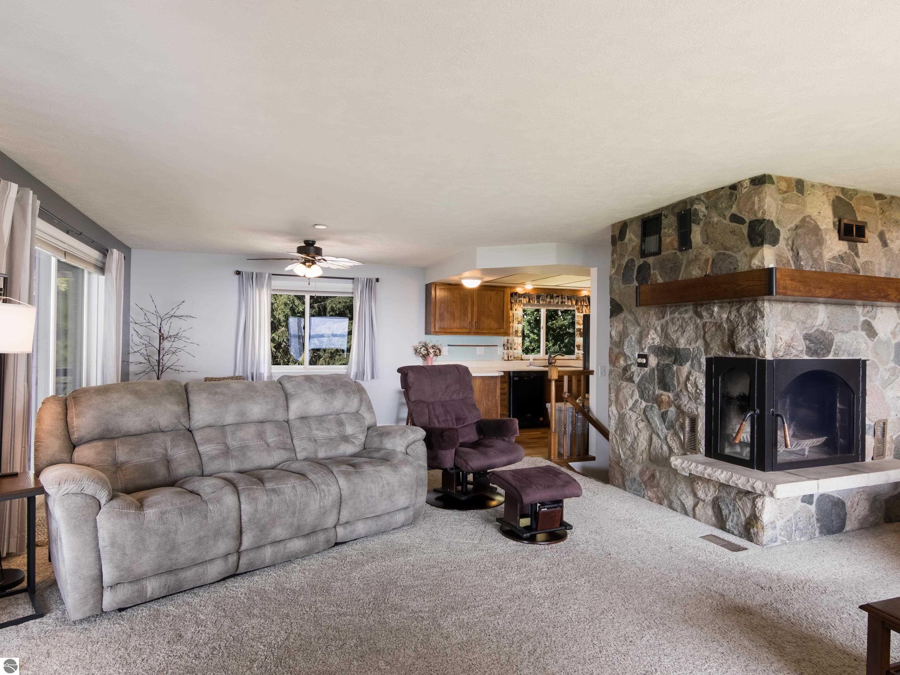1105 S Bay View Trail