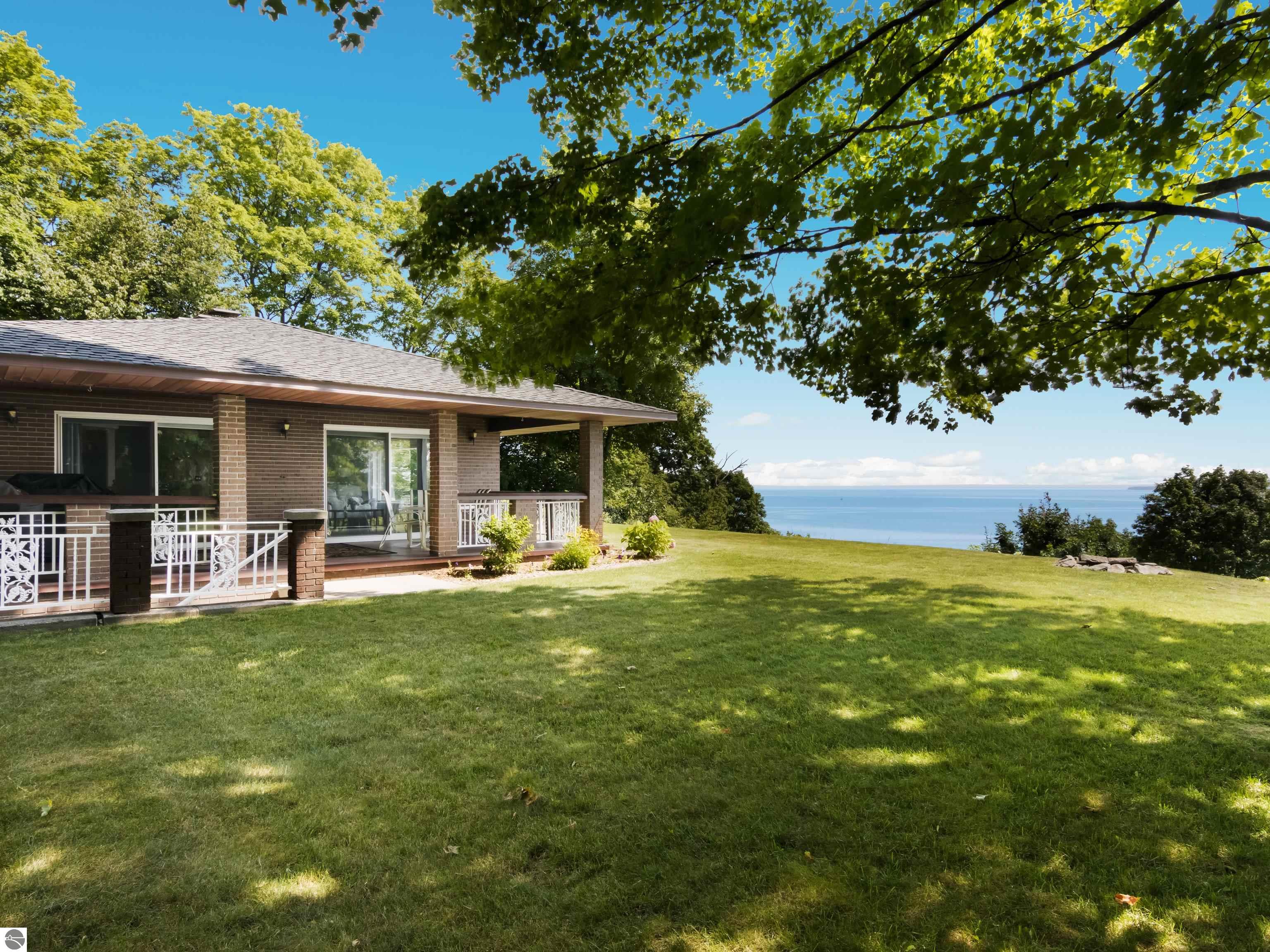 1105 S Bay View Trail