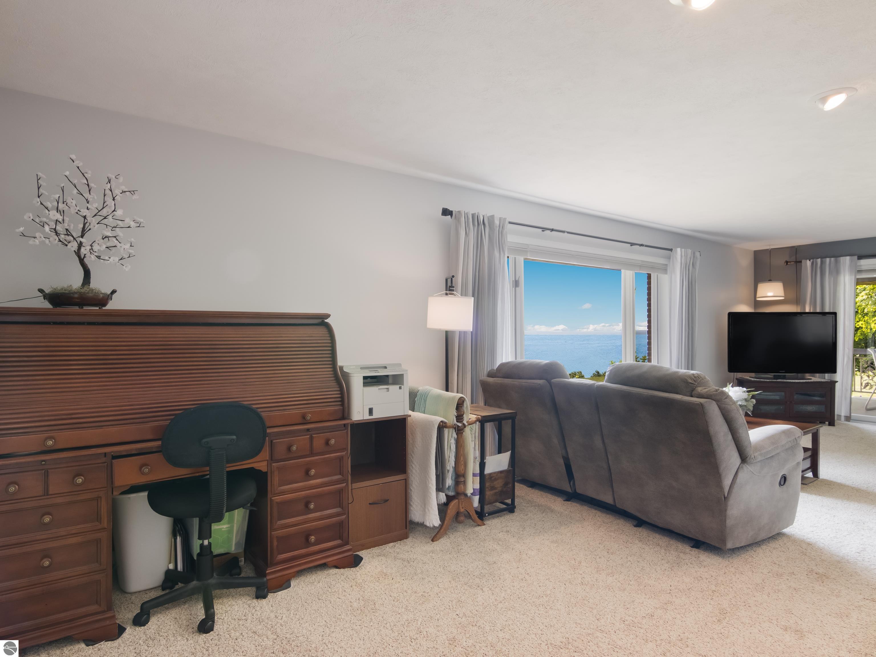 1105 S Bay View Trail