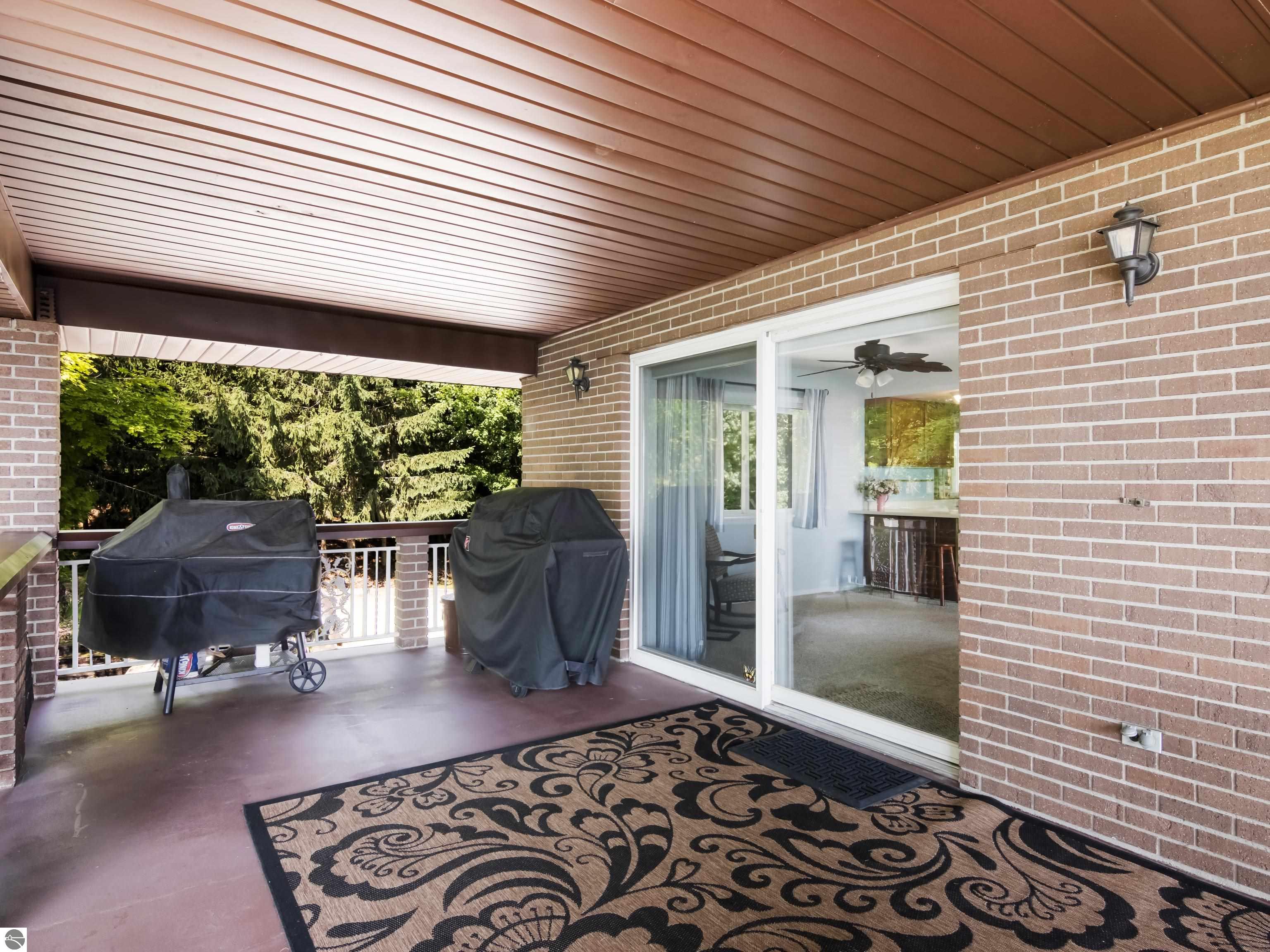 1105 S Bay View Trail