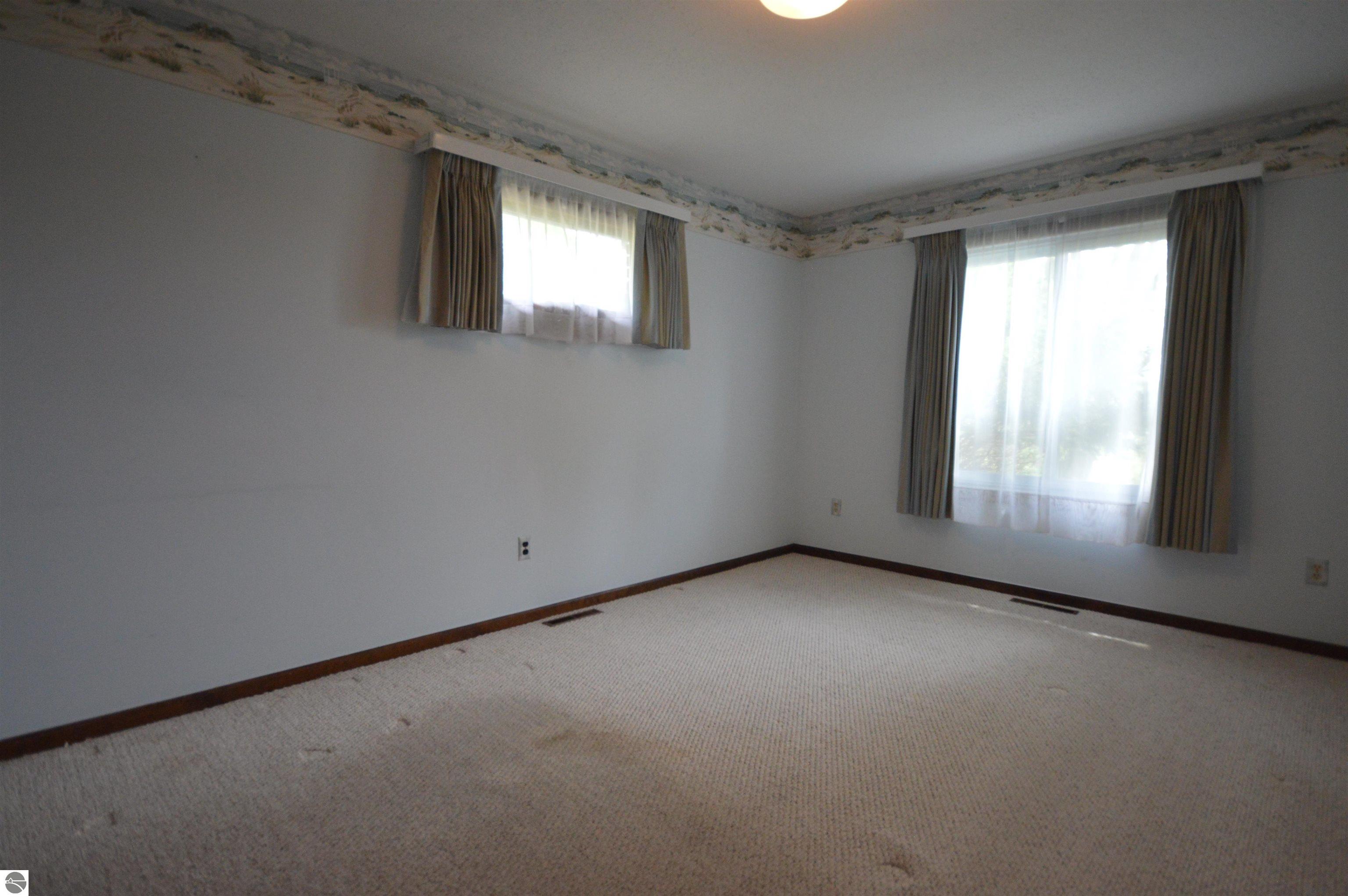 8909 S Maple City Road
