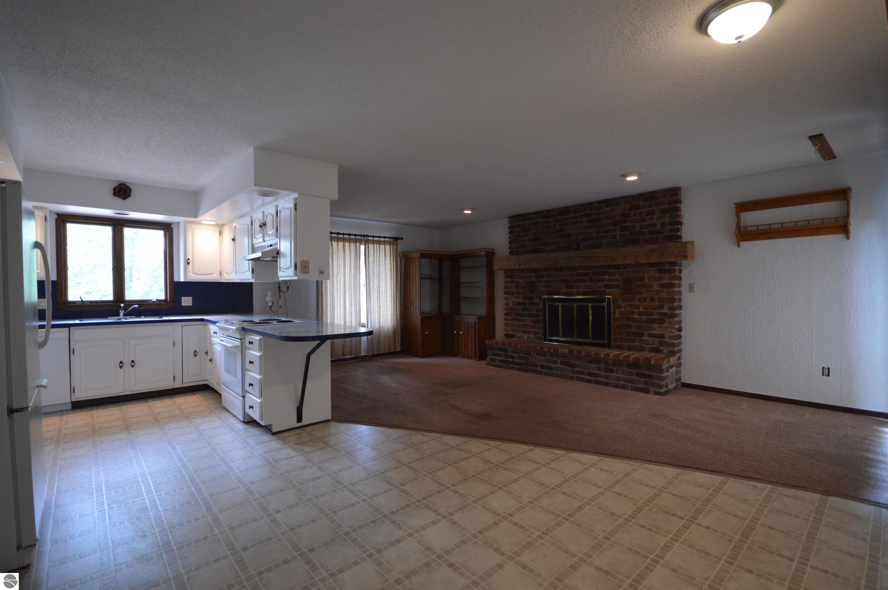 8909 S Maple City Road