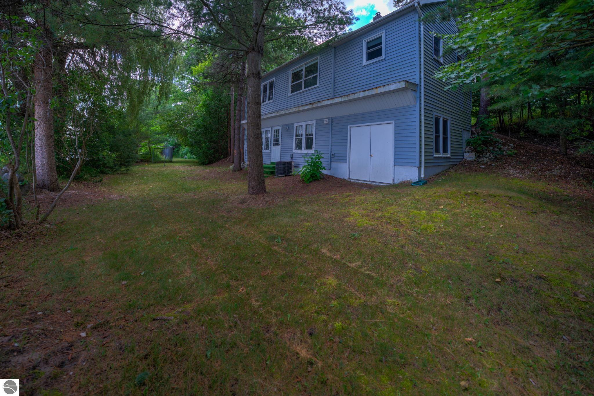 800 N St Joseph Street