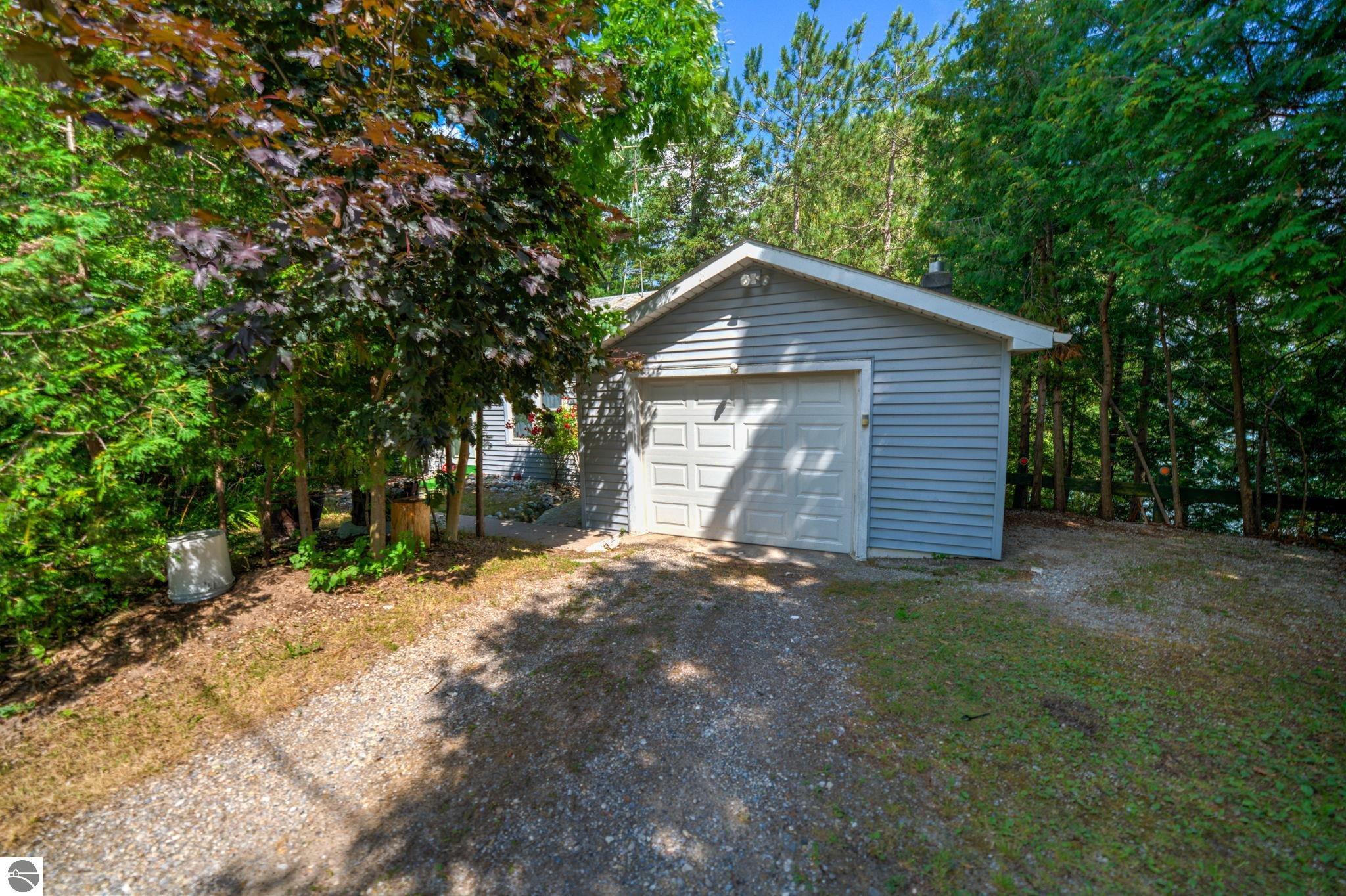 800 N St Joseph Street