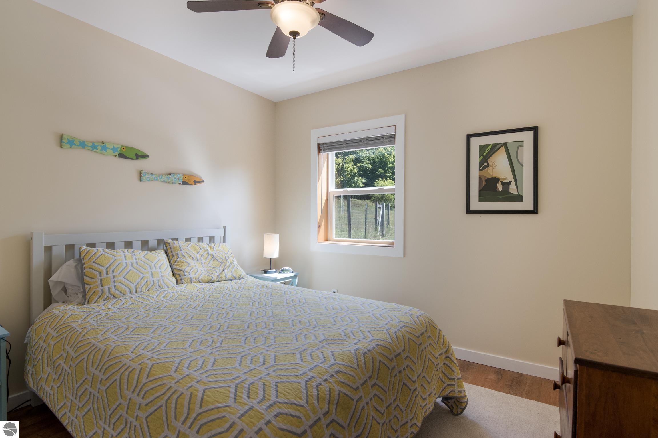 1381 N Manitou Trail
