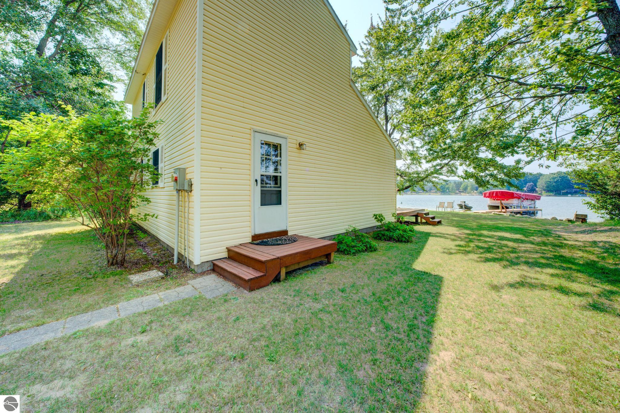 1393 Paczesny Place
