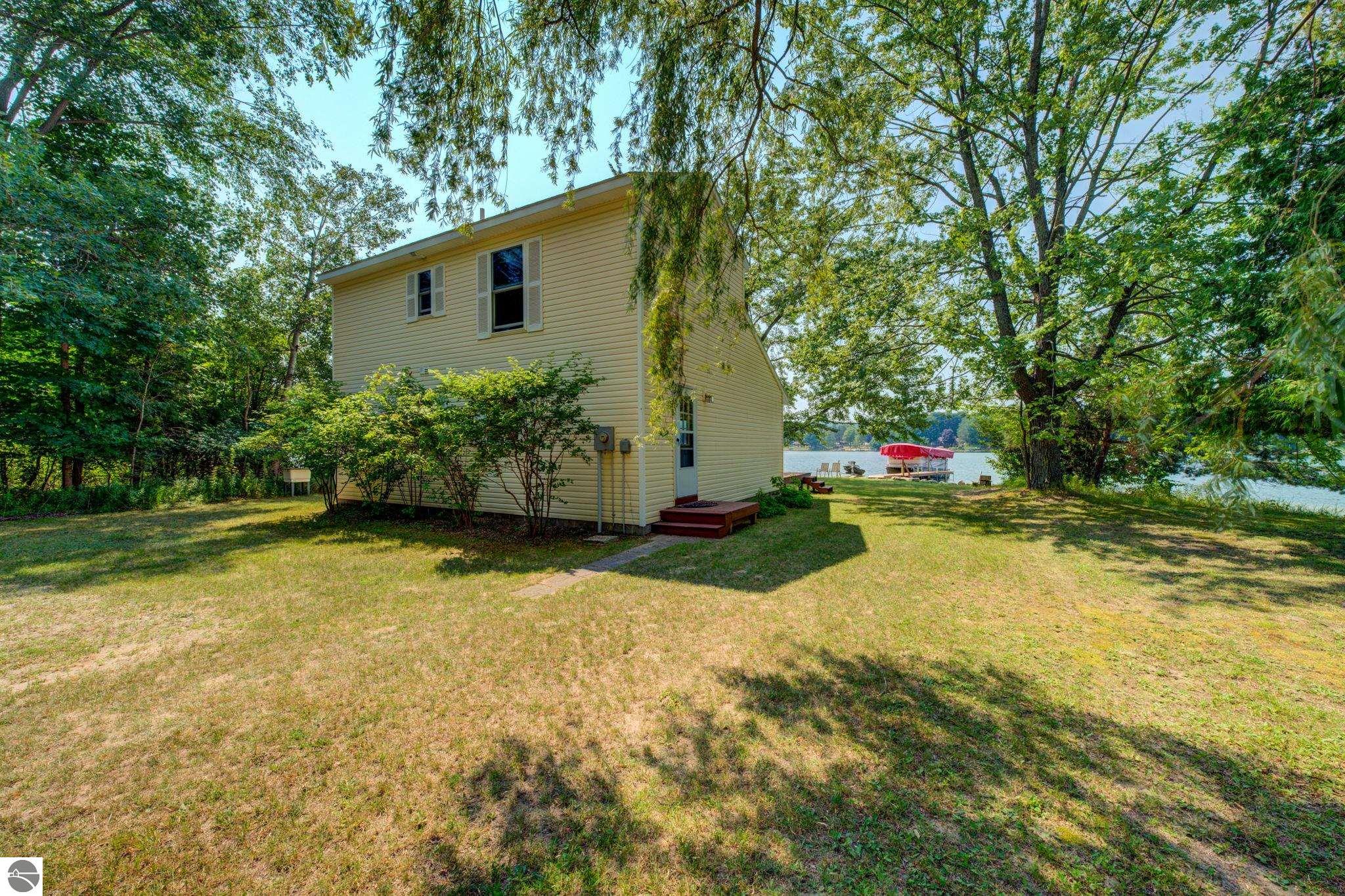 1393 Paczesny Place