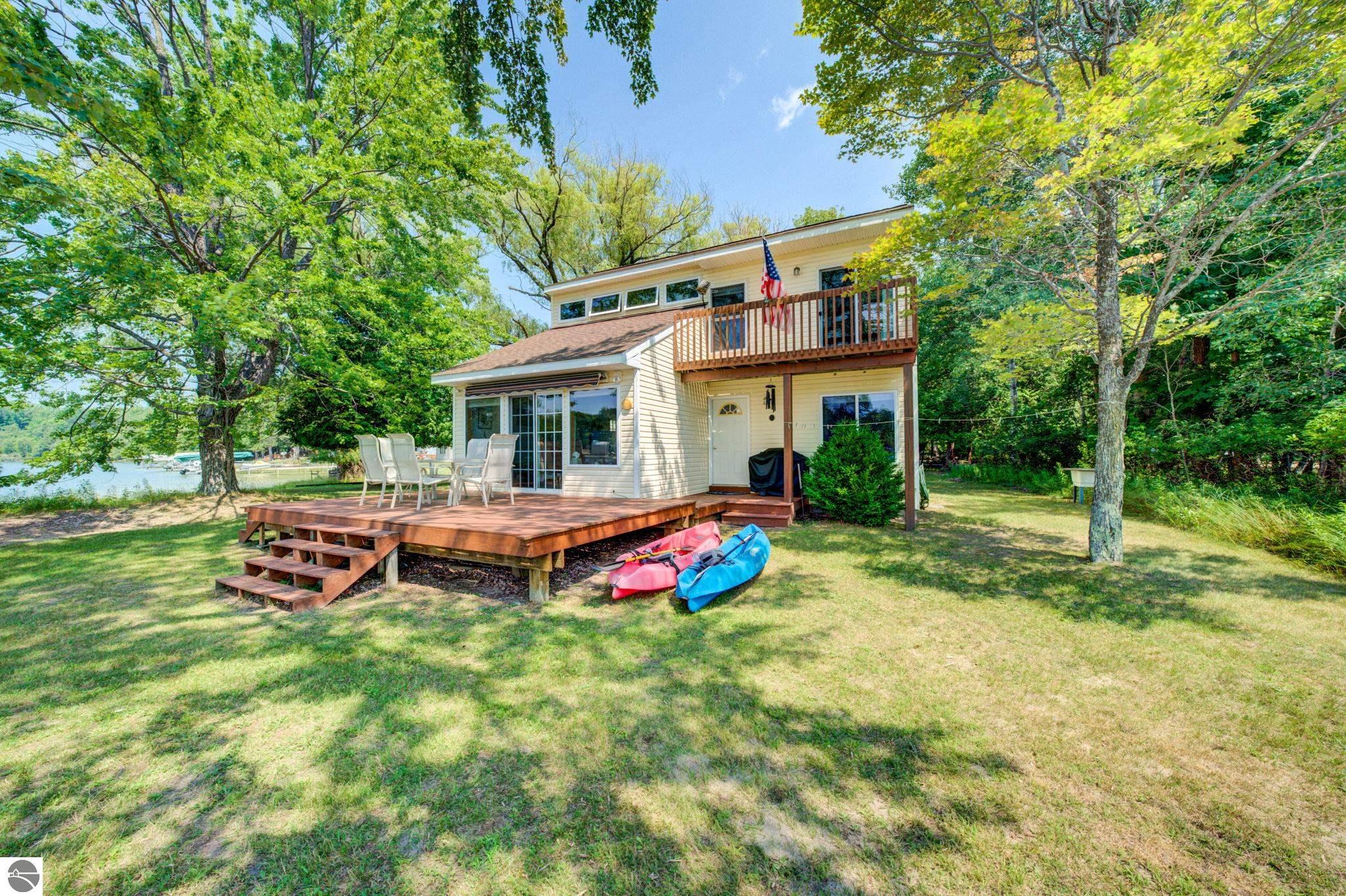 1393 Paczesny Place