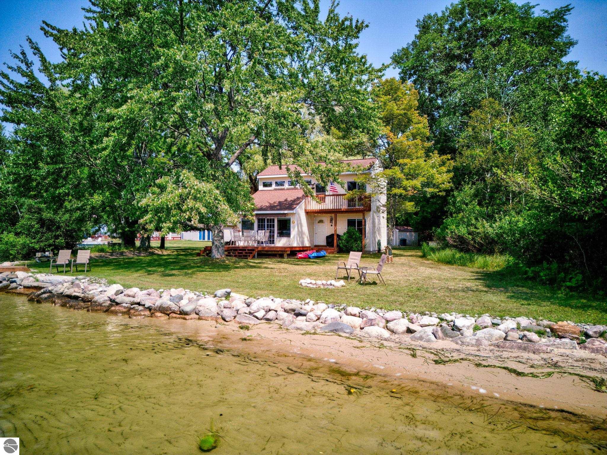 1393 Paczesny Place