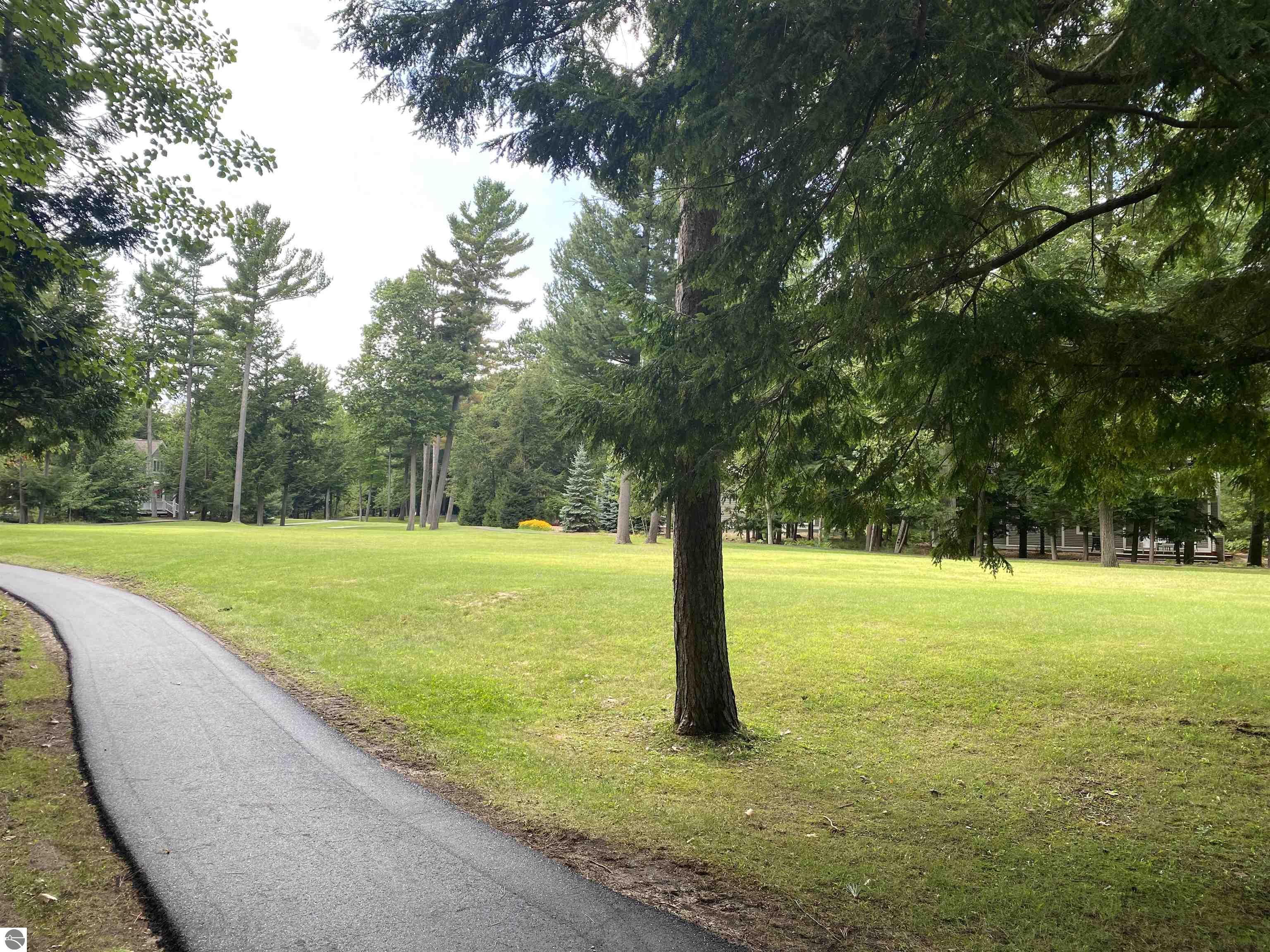 12 Deer Park