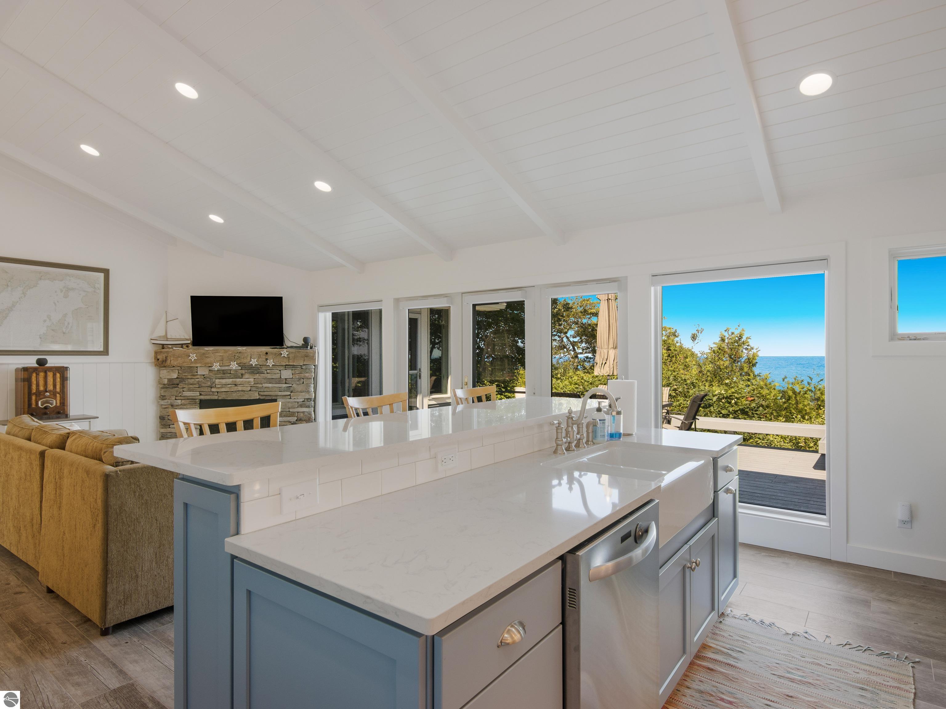12563 N Island View Drive