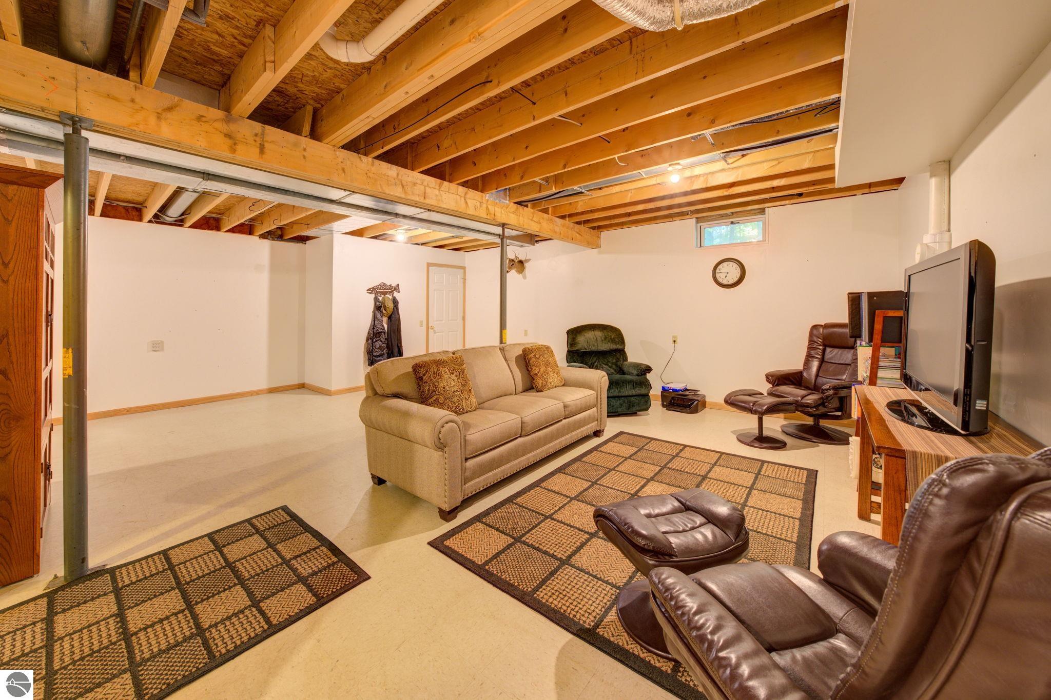 19195 Beechridge Drive