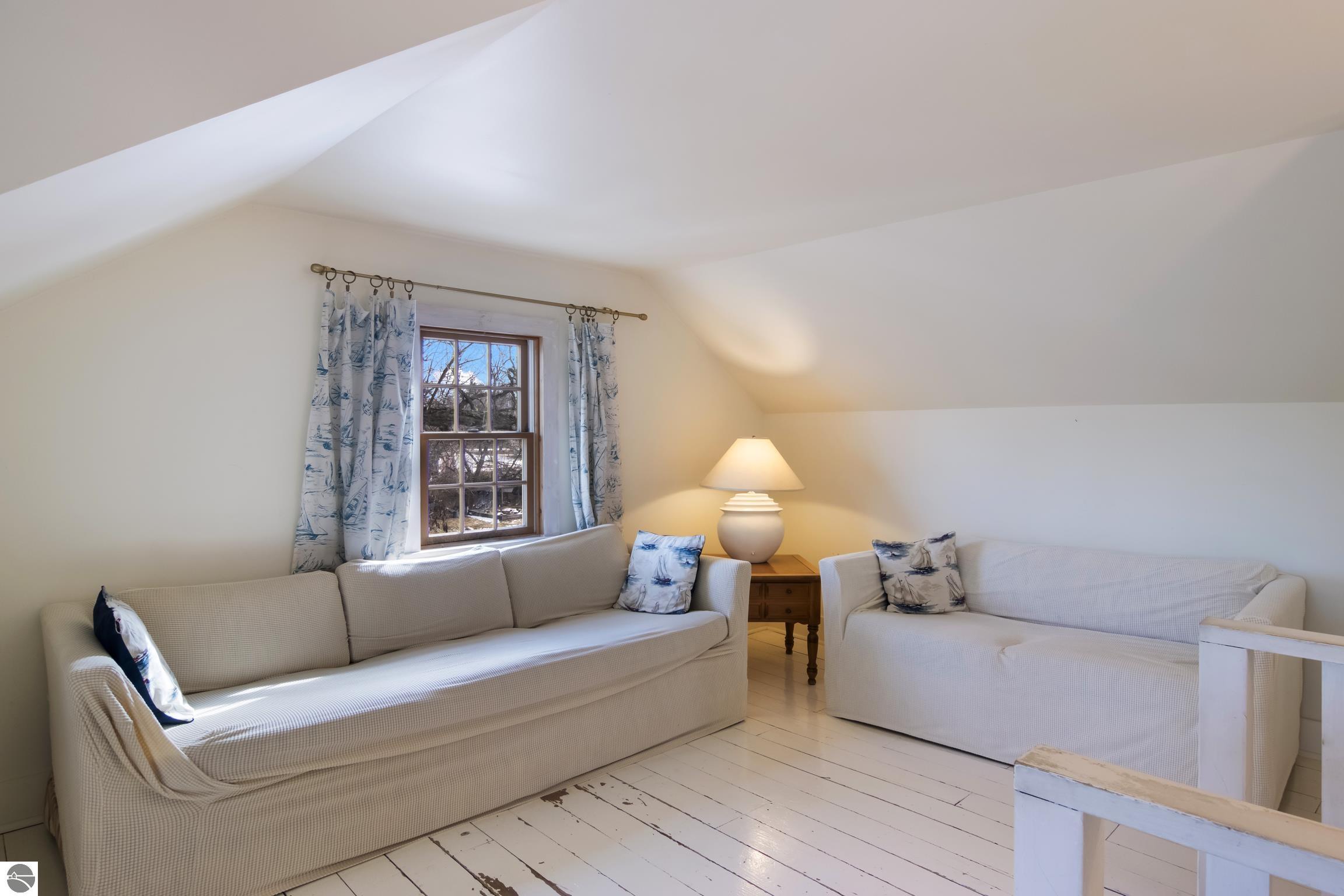410 S Shore Drive