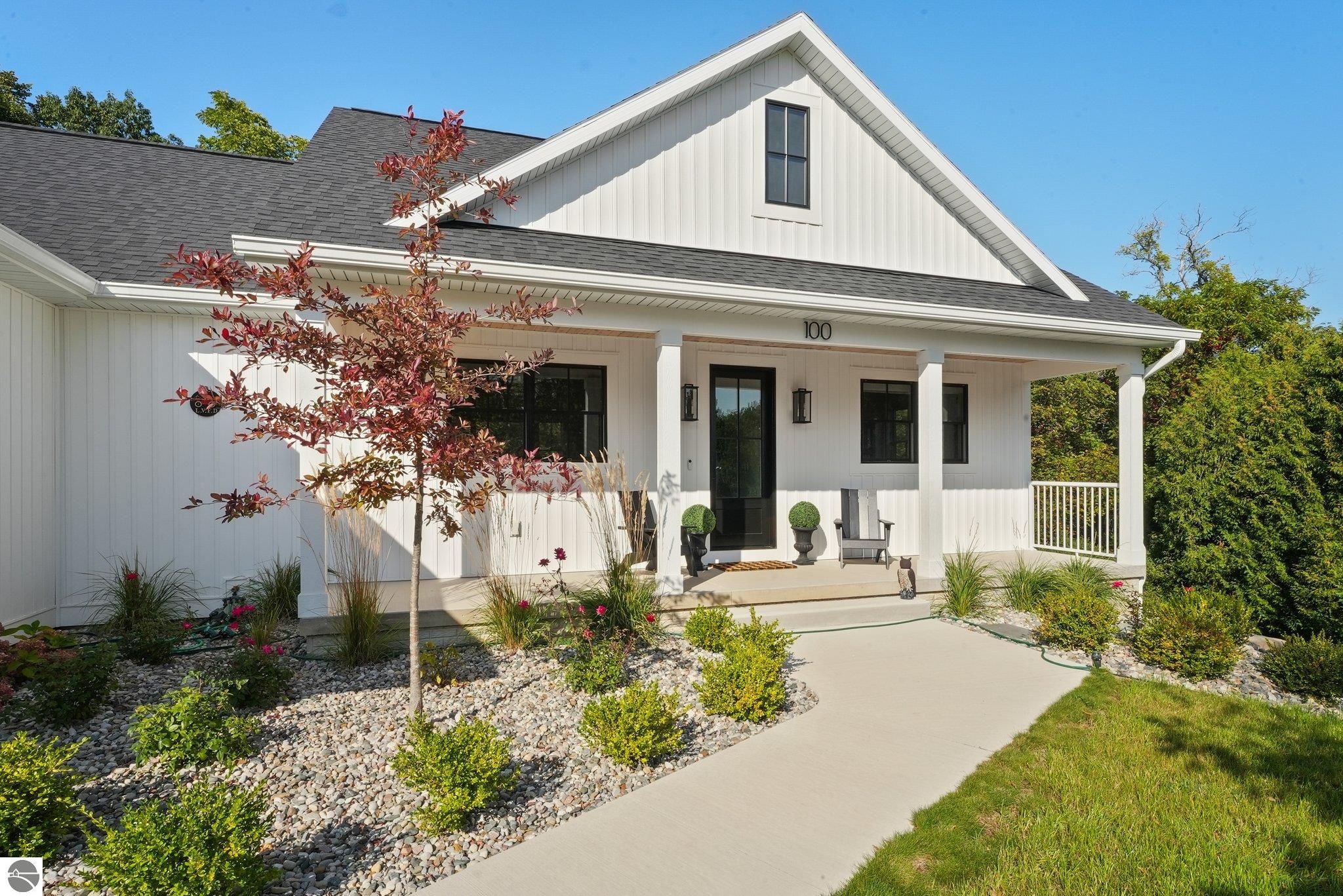 100 Terrace Lane Commons