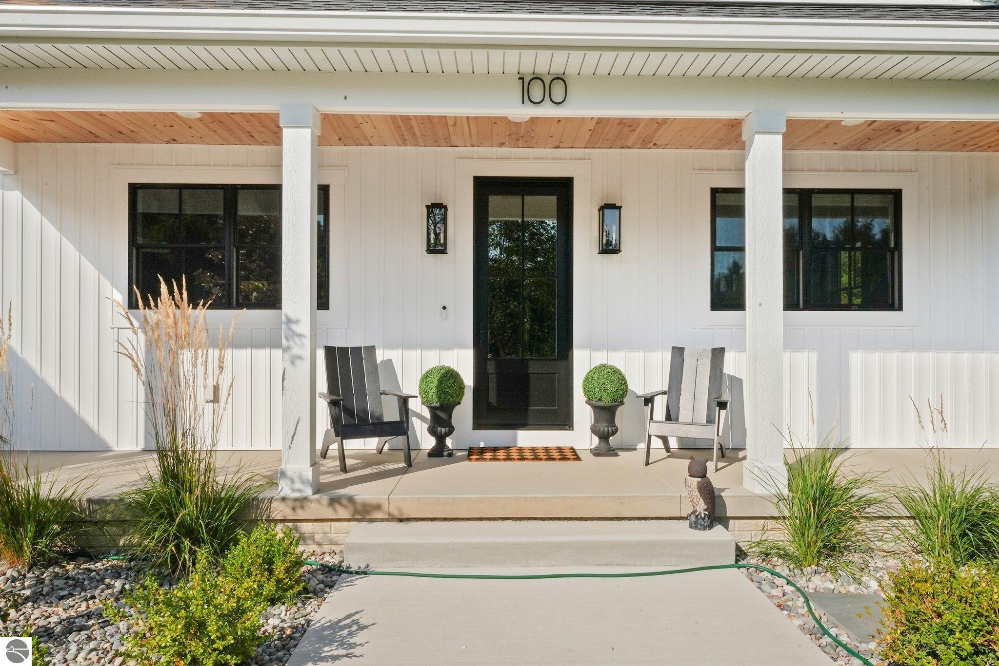 100 Terrace Lane Commons