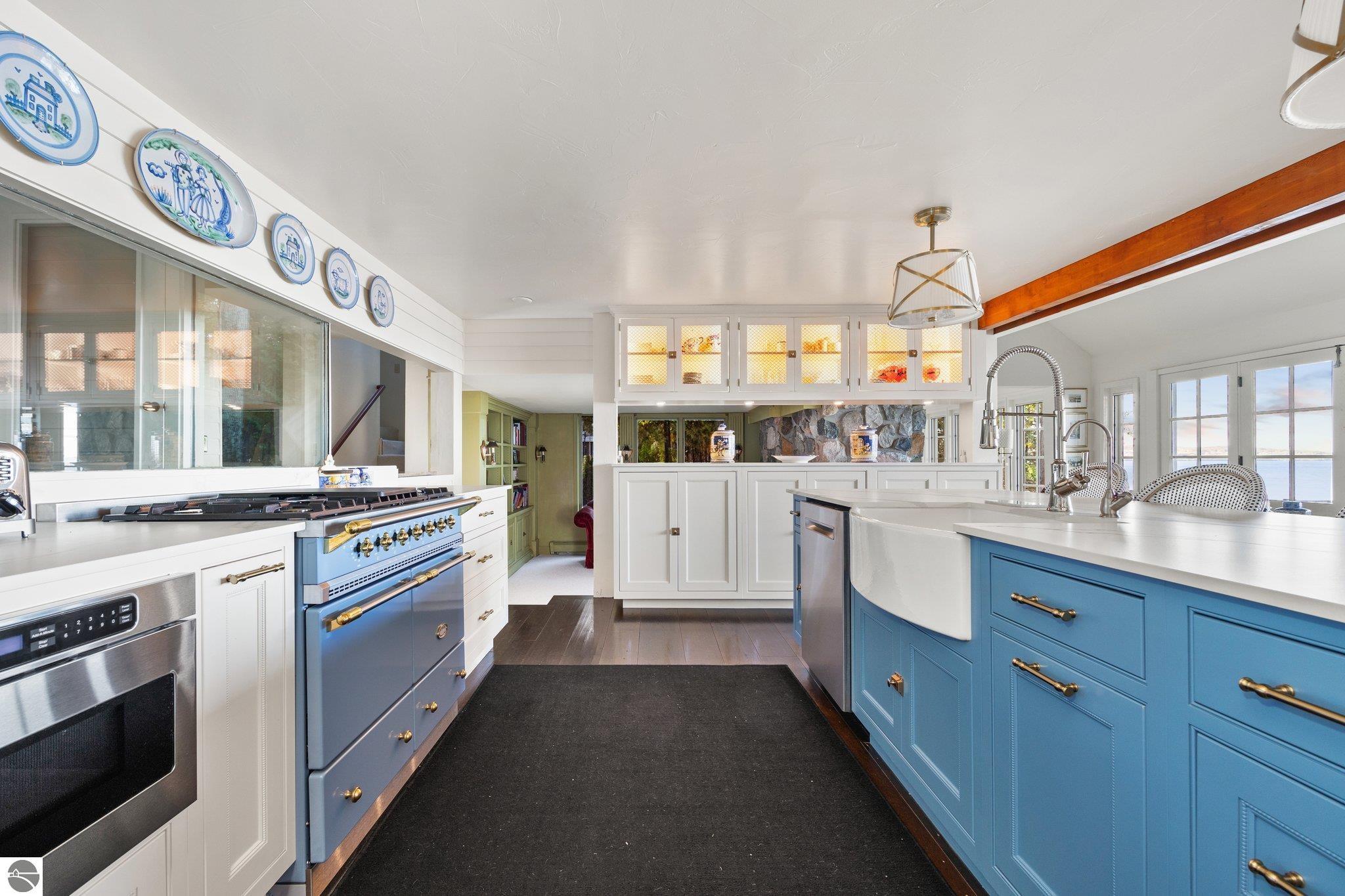 701 N Stony Point Road