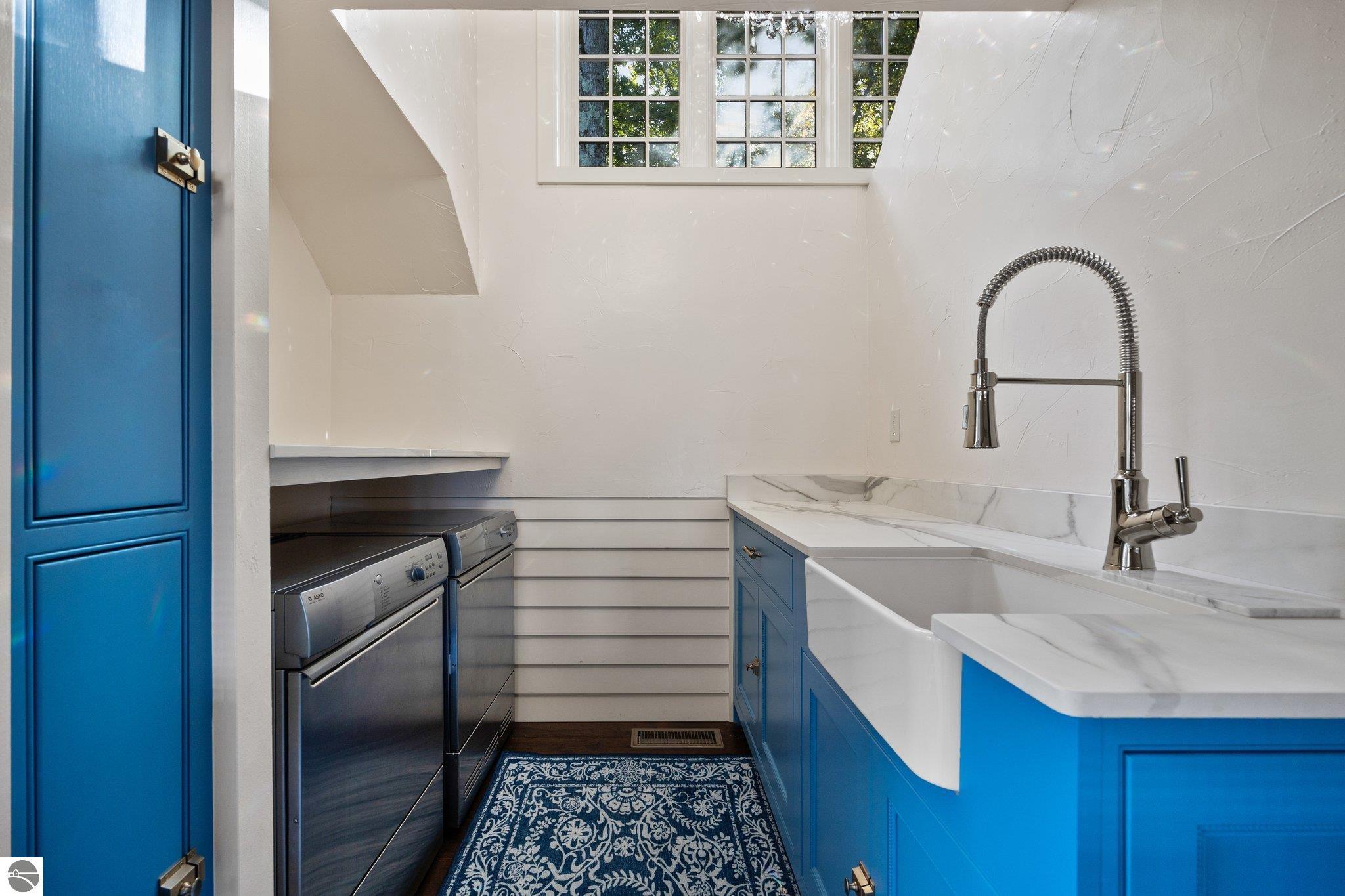 701 N Stony Point Road