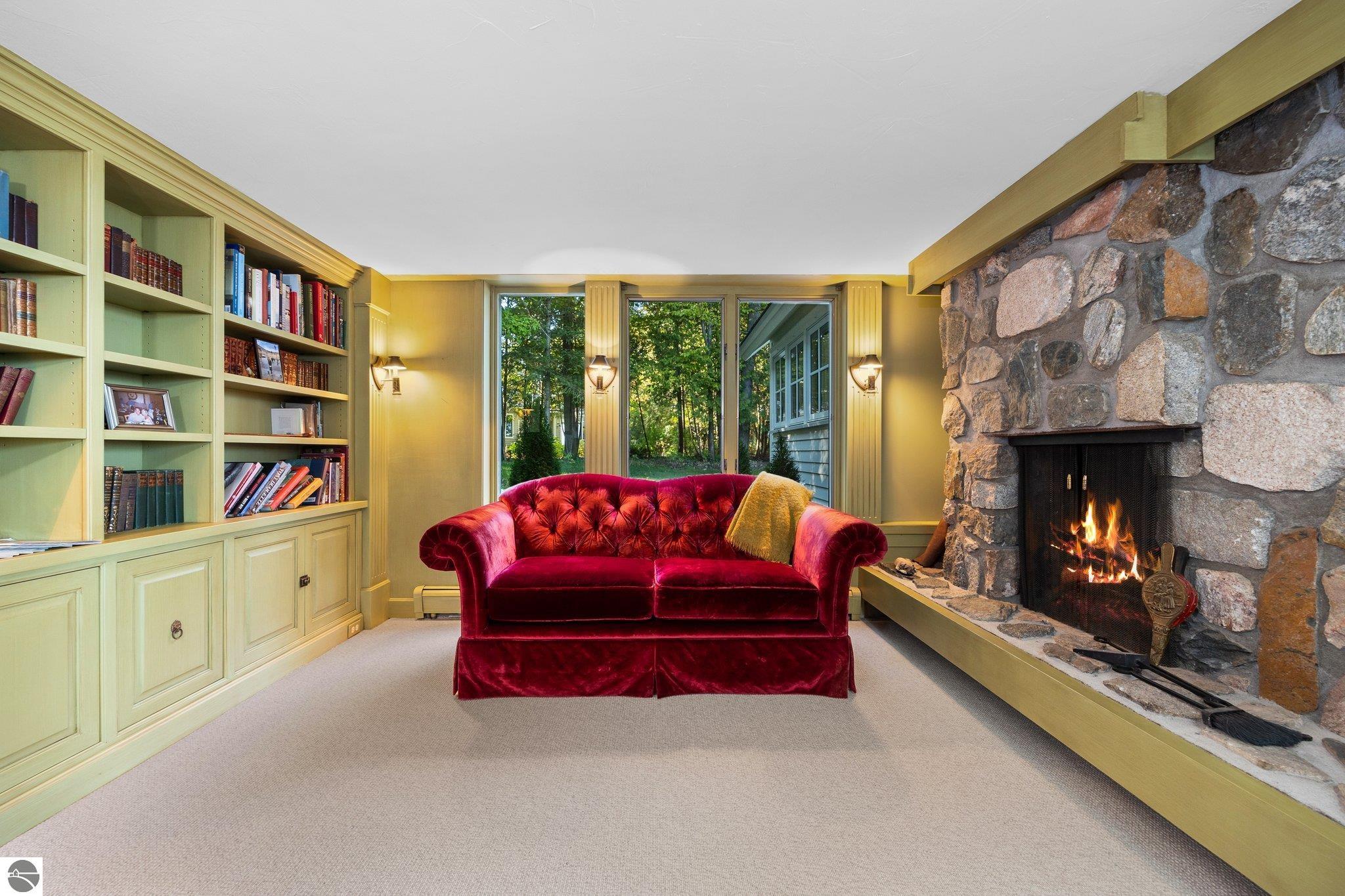 701 N Stony Point Road