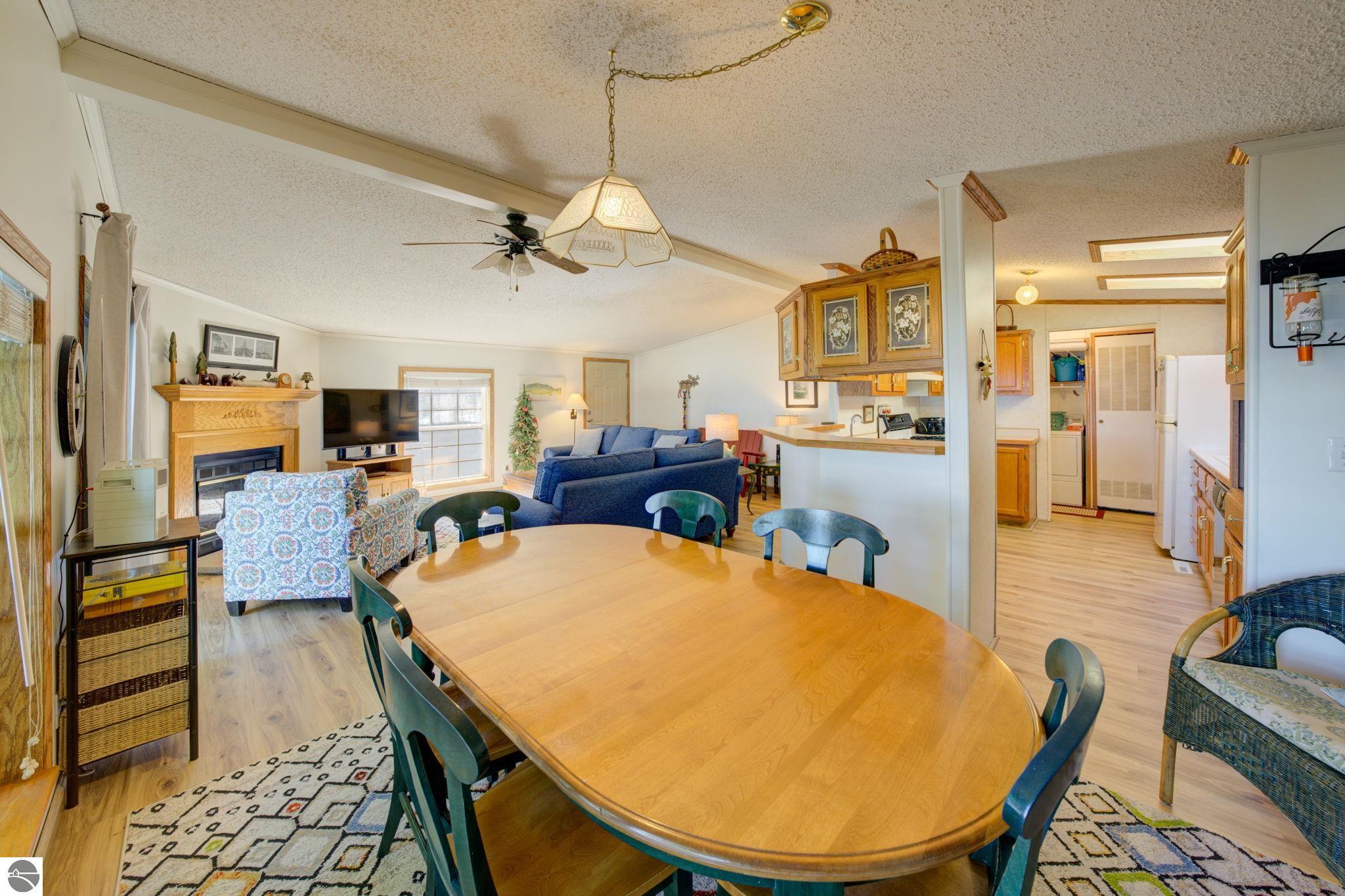 8095 S Rustic Drive
