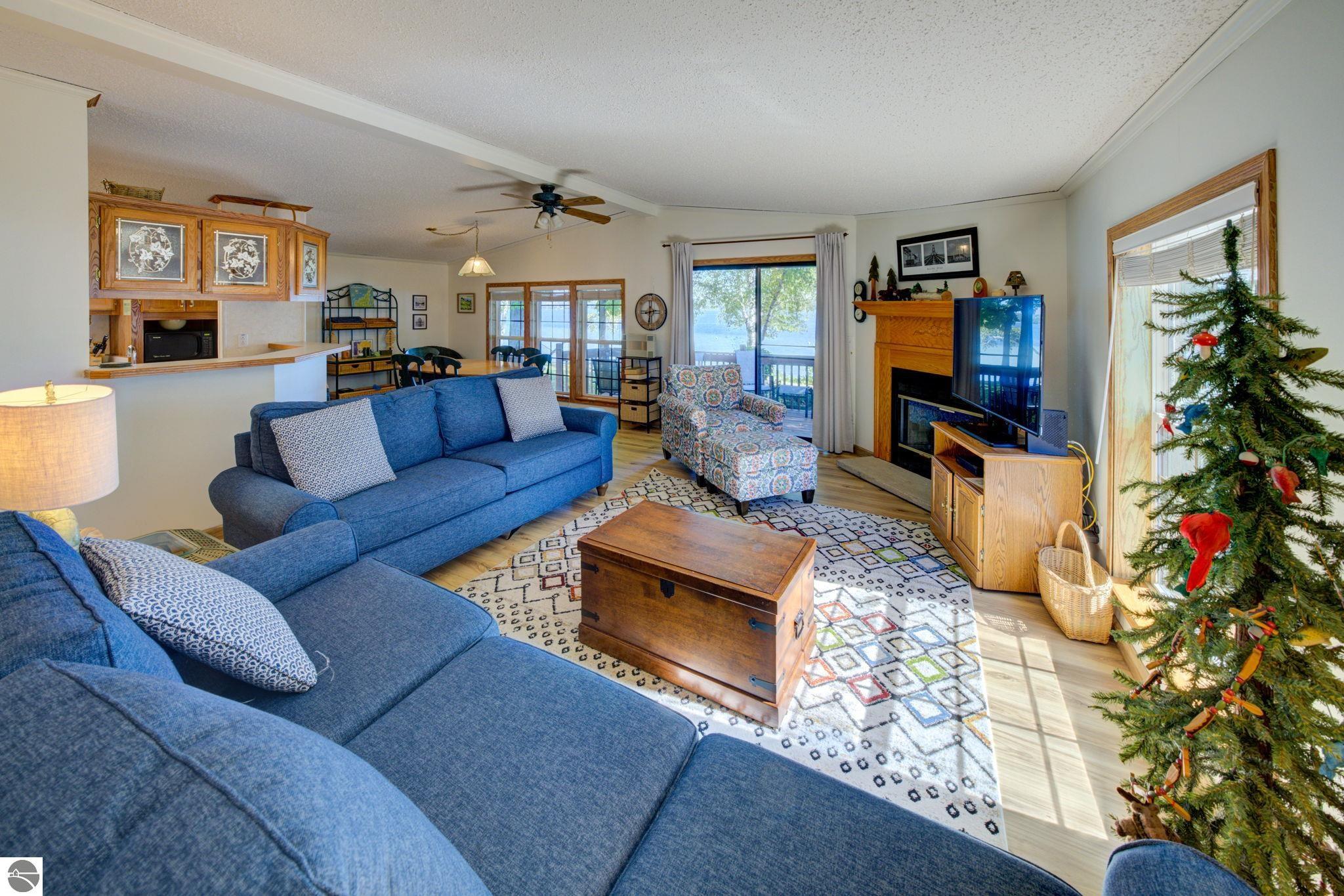 8095 S Rustic Drive