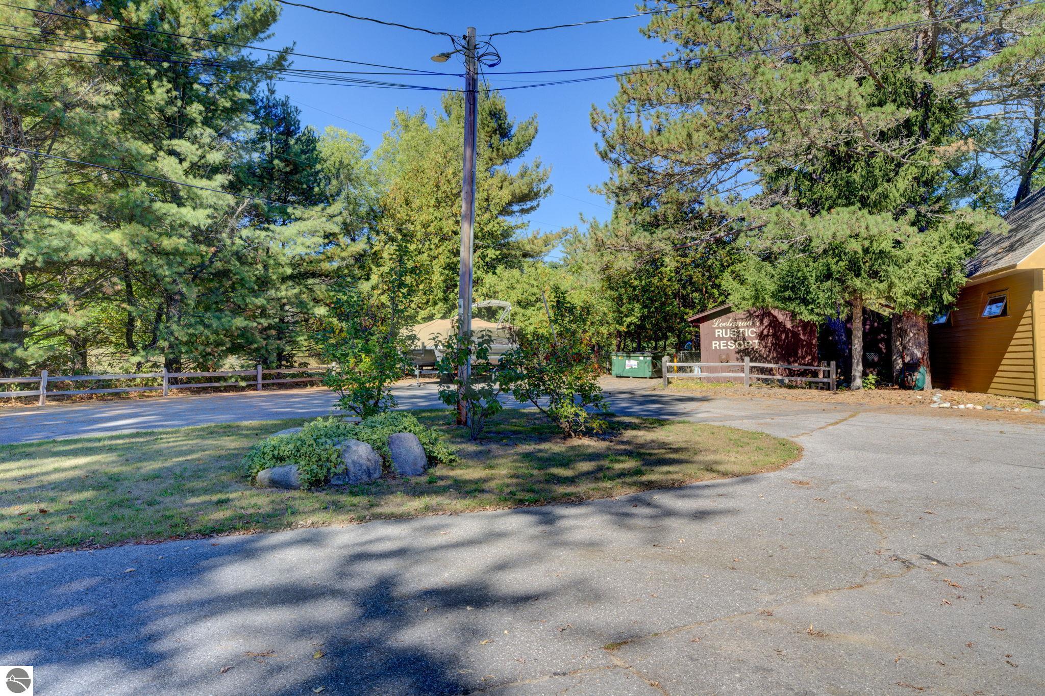 8095 S Rustic Drive