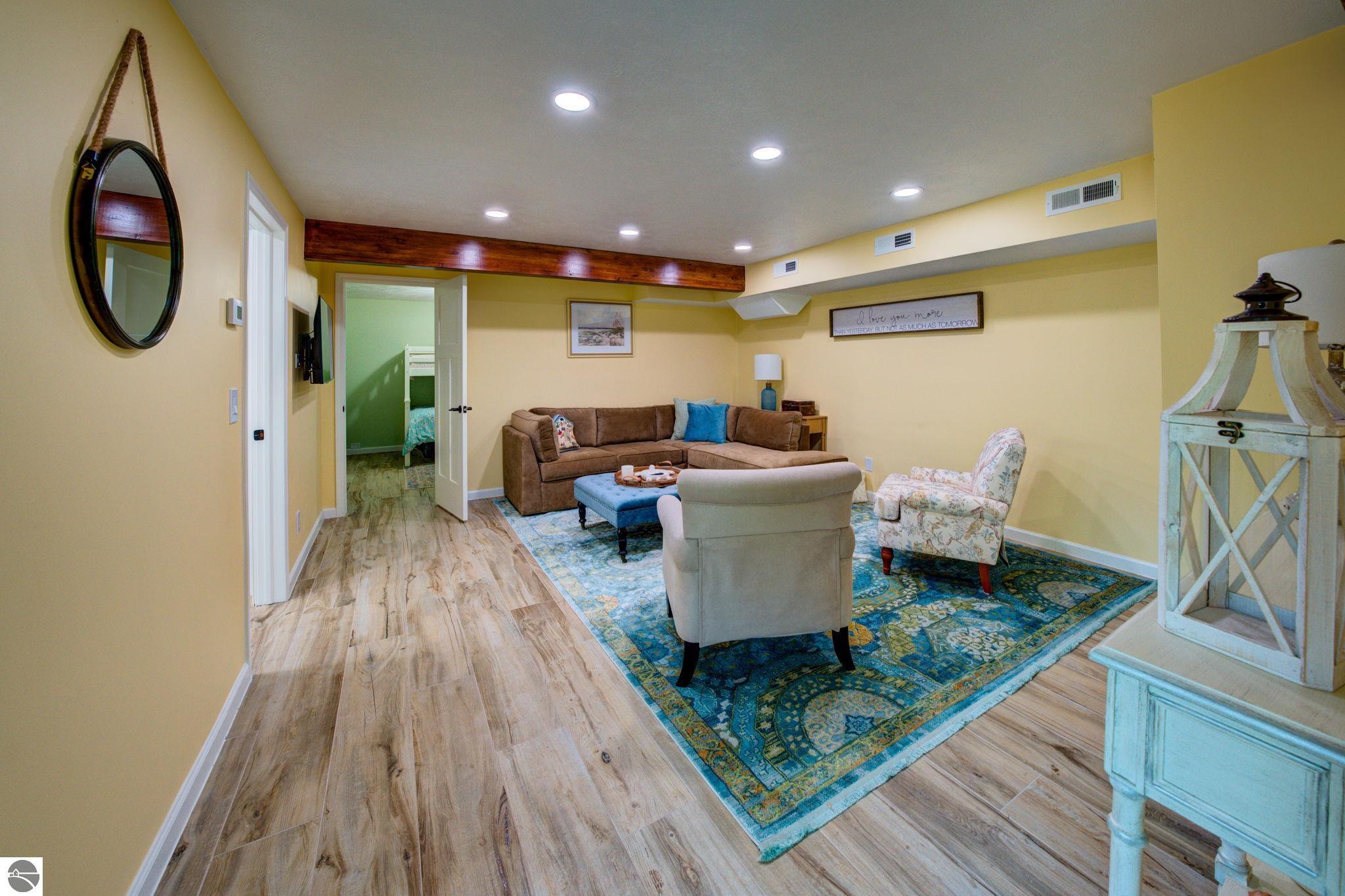 4781 E Golfview Drive