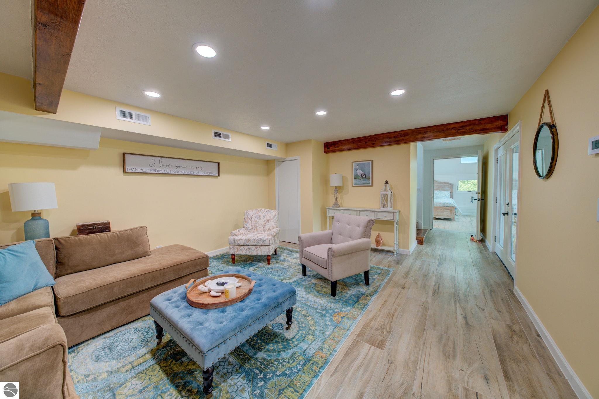 4781 E Golfview Drive