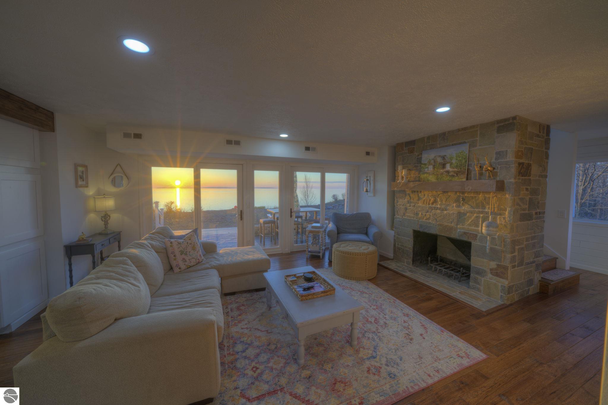 4781 E Golfview Drive