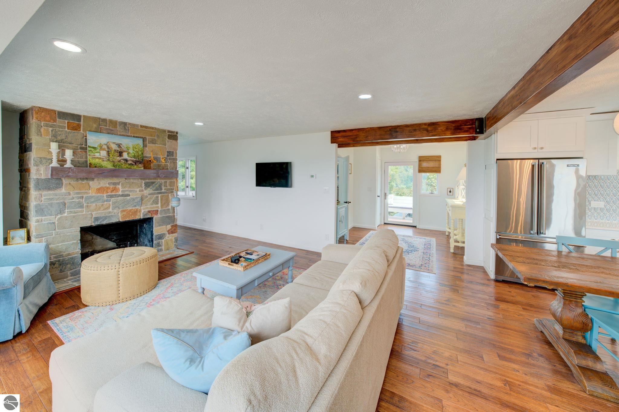 4781 E Golfview Drive