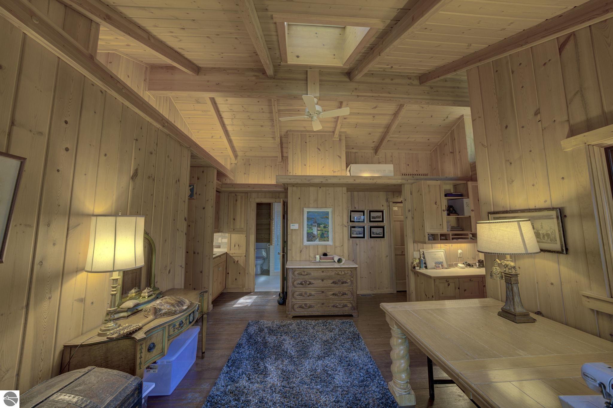 5593 N Leland Woods Drive