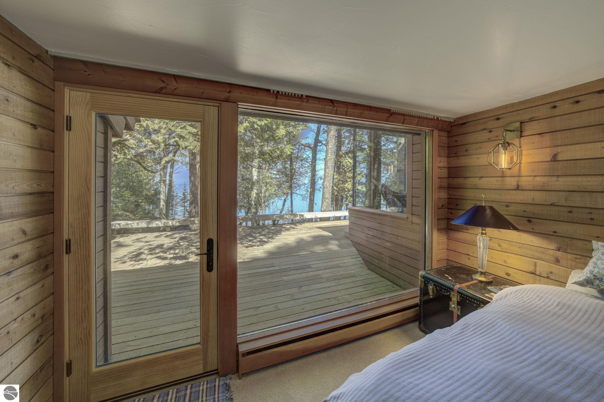 5593 N Leland Woods Drive