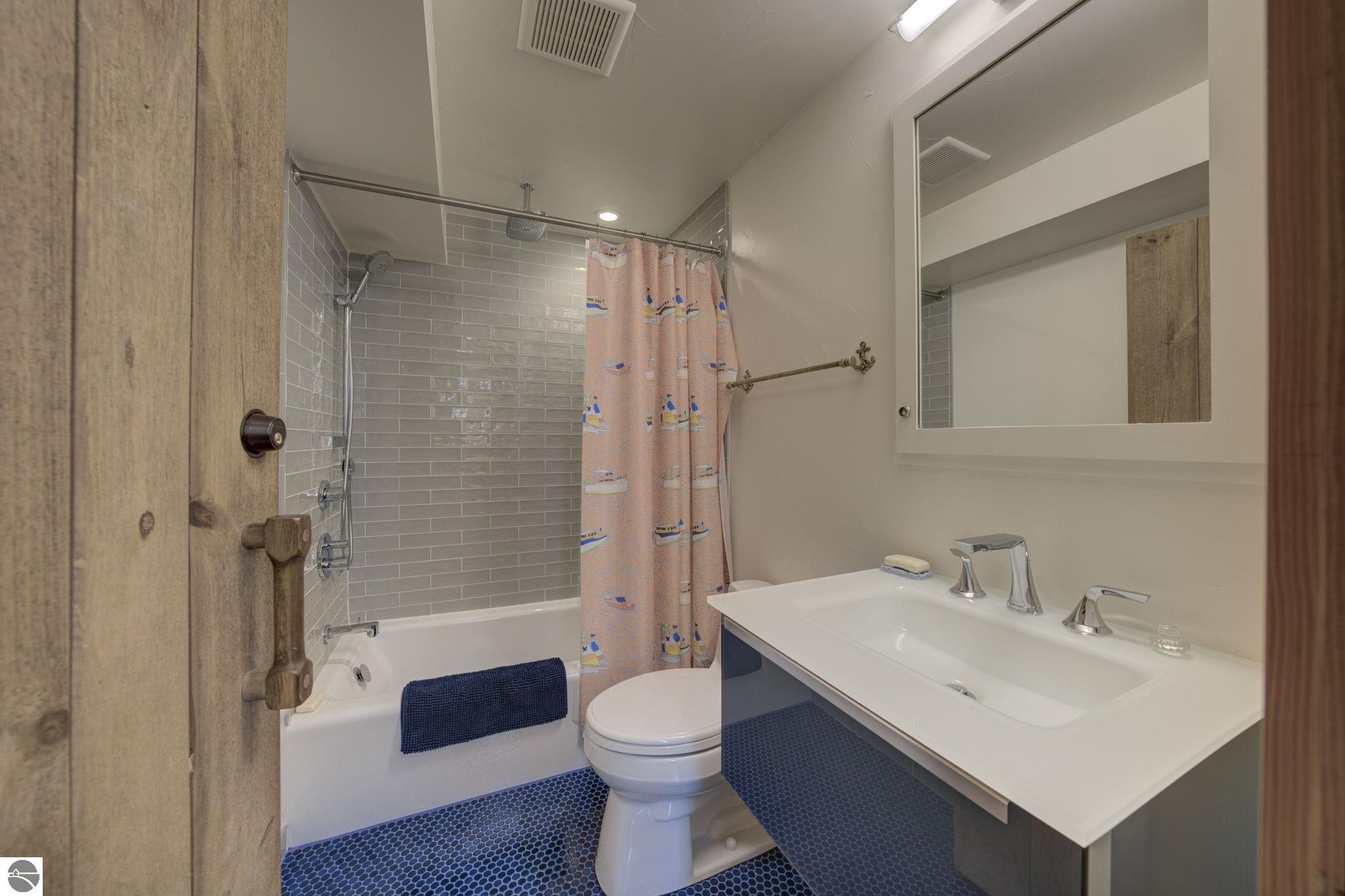 5593 N Leland Woods Drive