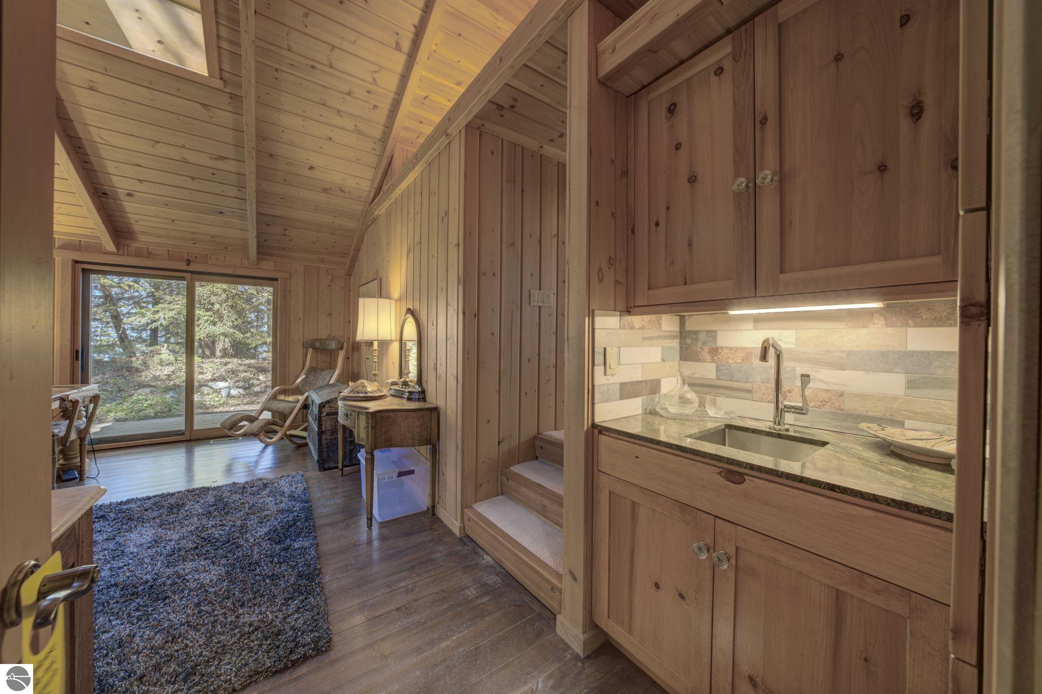 5593 N Leland Woods Drive