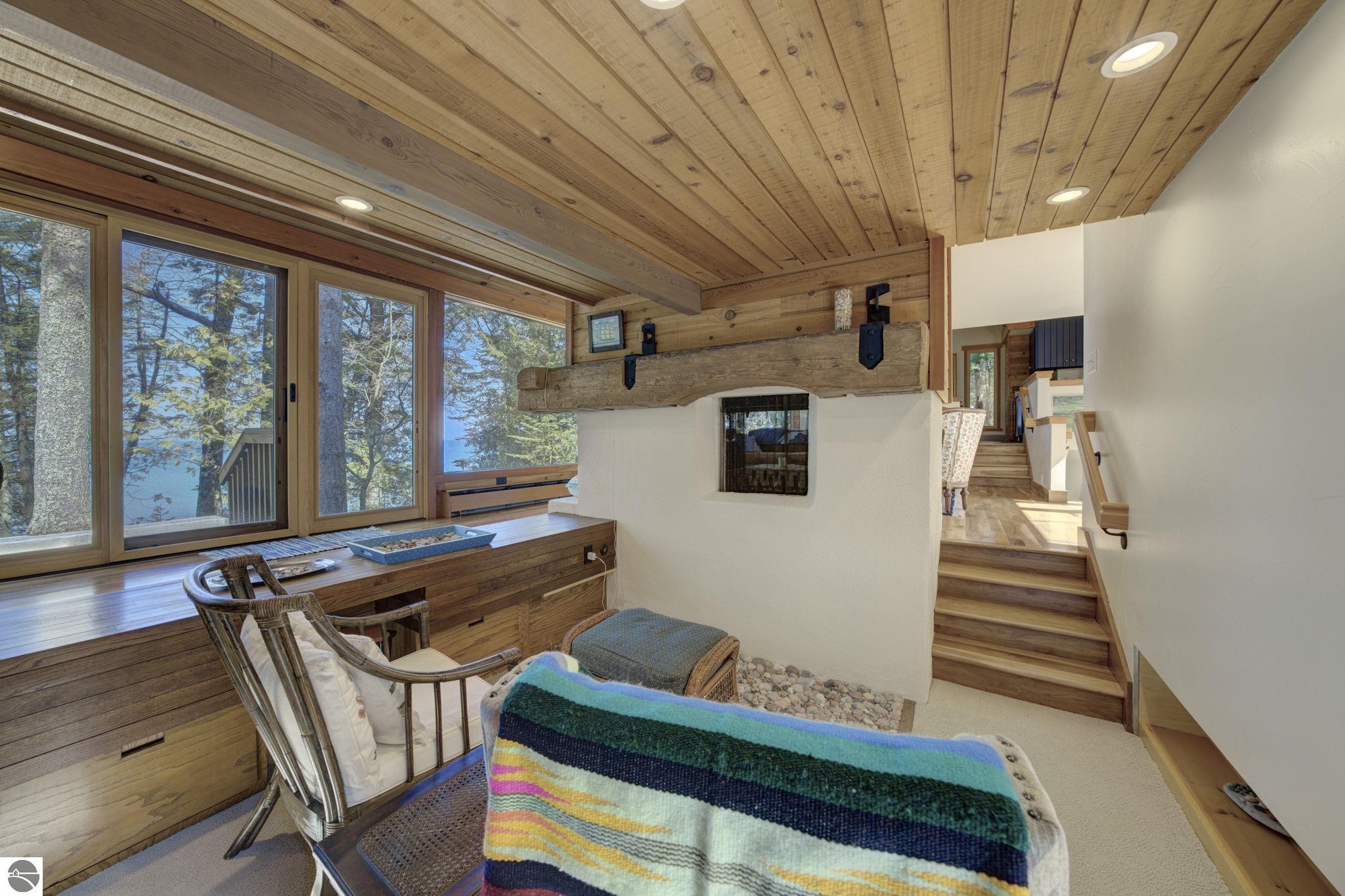 5593 N Leland Woods Drive