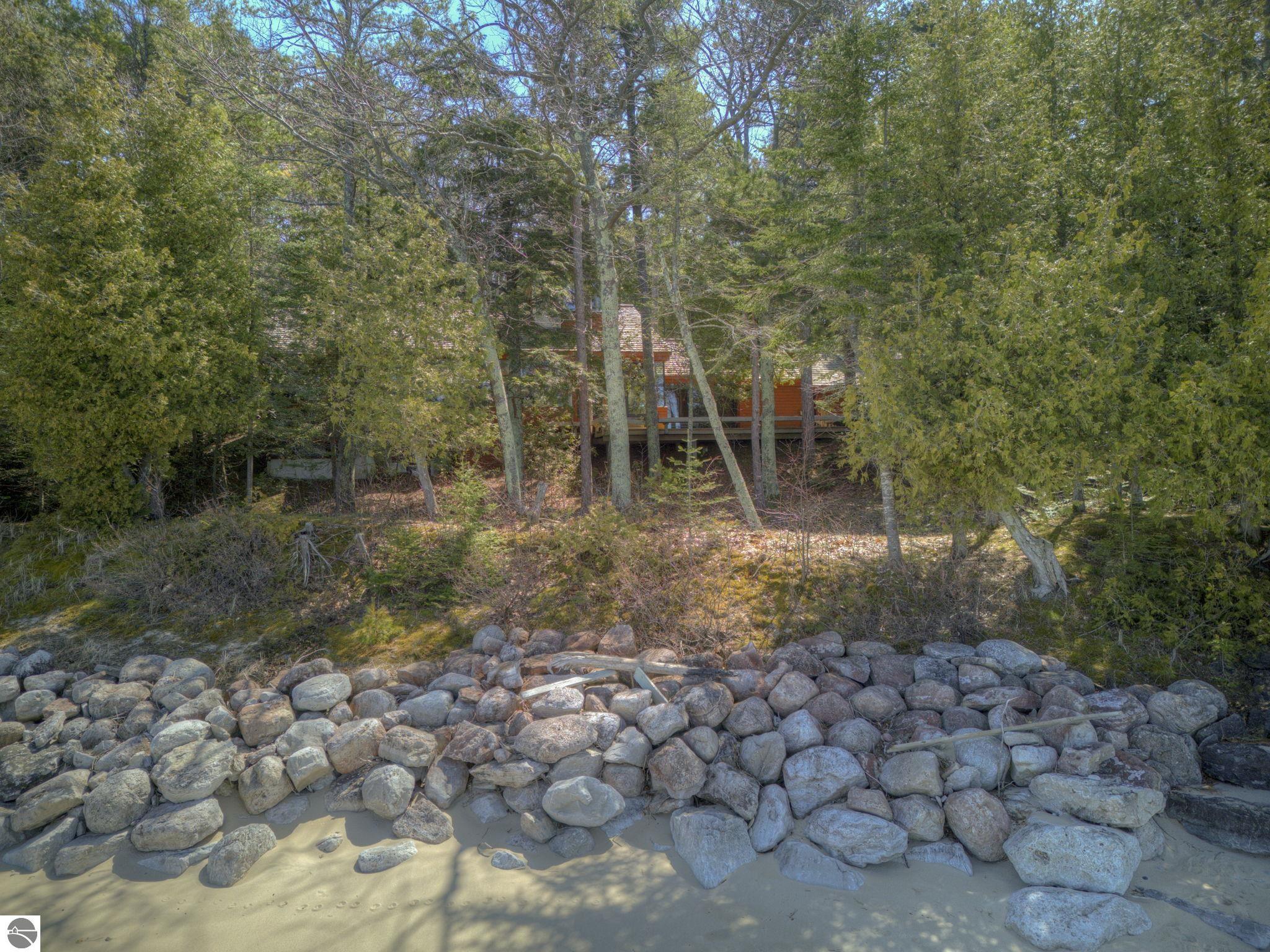 5593 N Leland Woods Drive