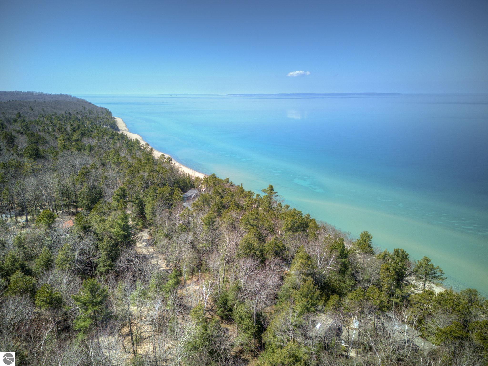 5593 N Leland Woods Drive