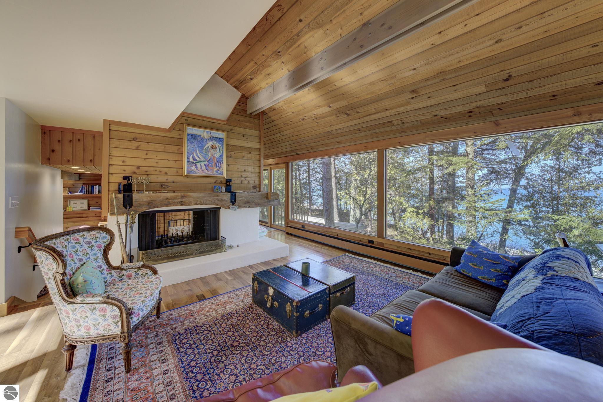 5593 N Leland Woods Drive