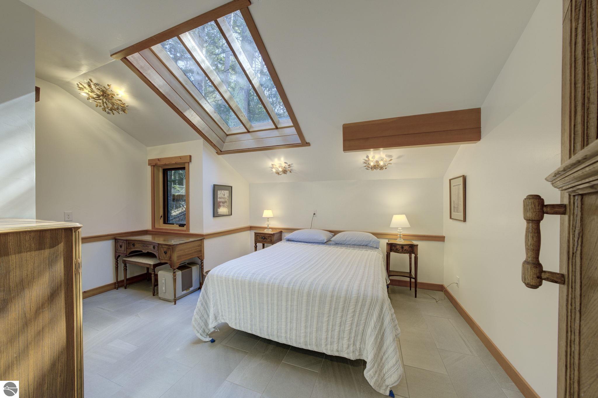 5593 N Leland Woods Drive