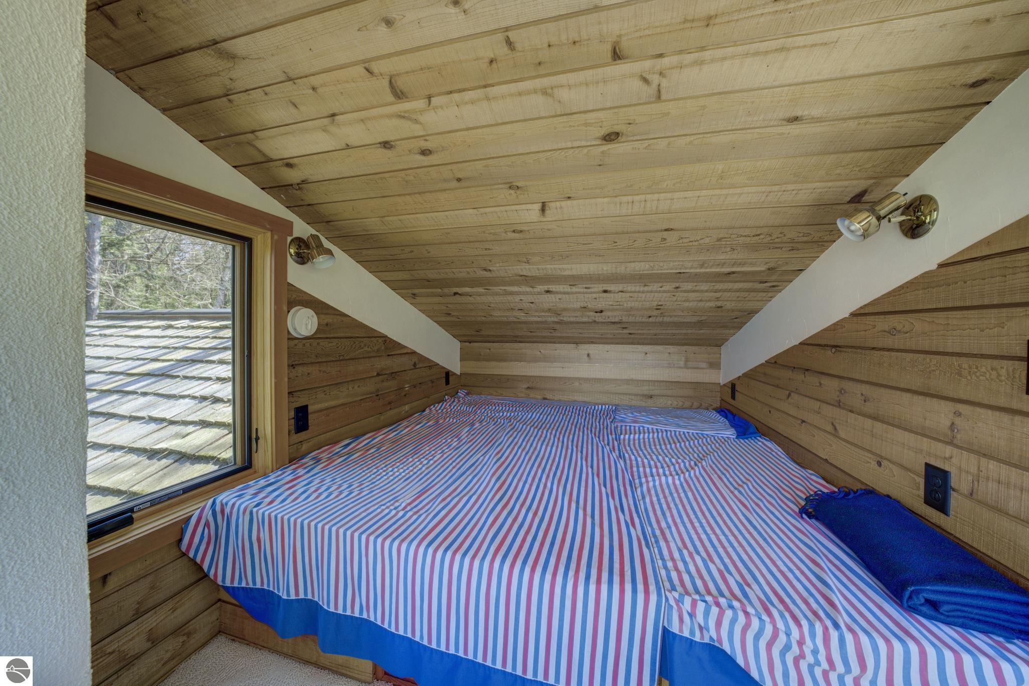 5593 N Leland Woods Drive