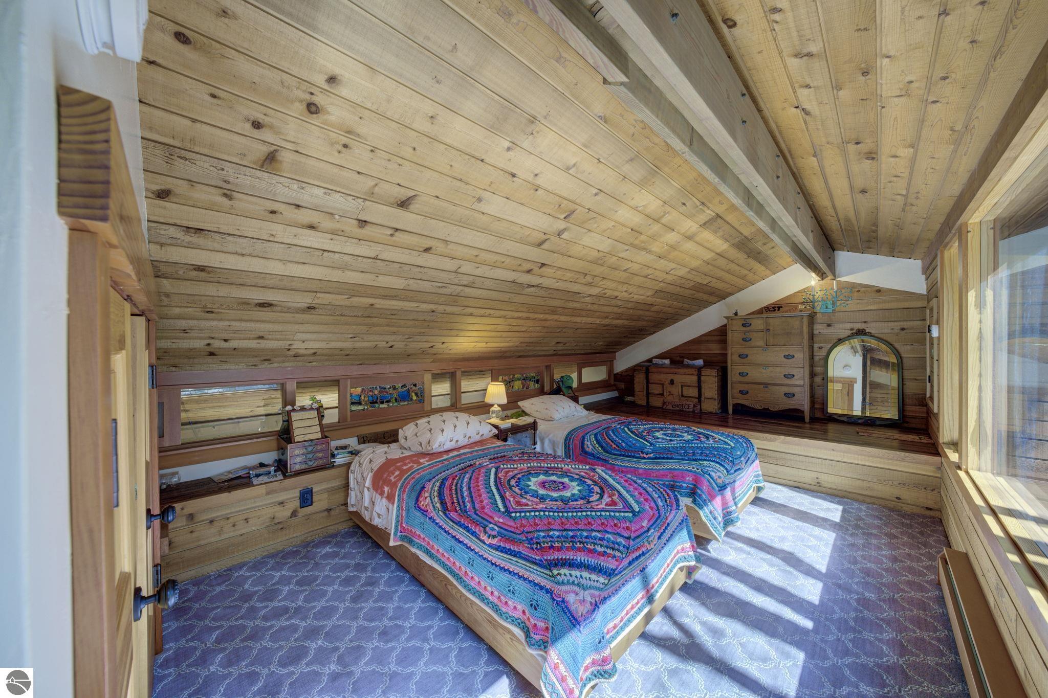 5593 N Leland Woods Drive