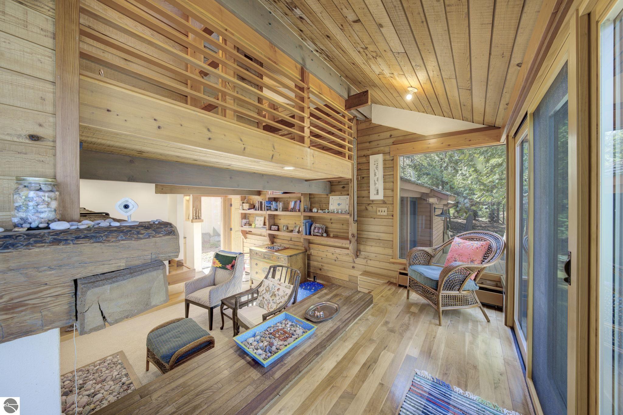 5593 N Leland Woods Drive