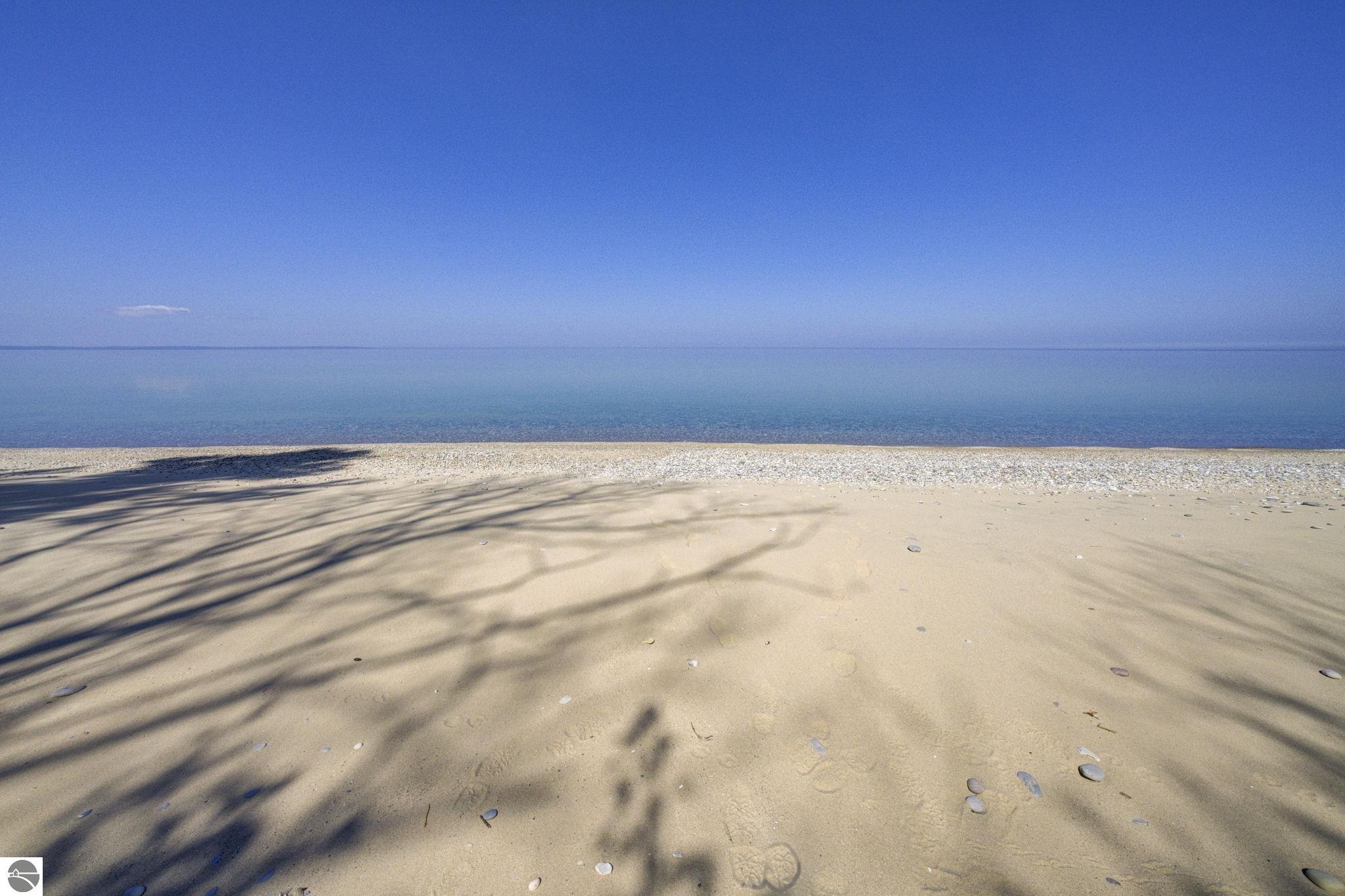 5593 N Leland Woods Drive