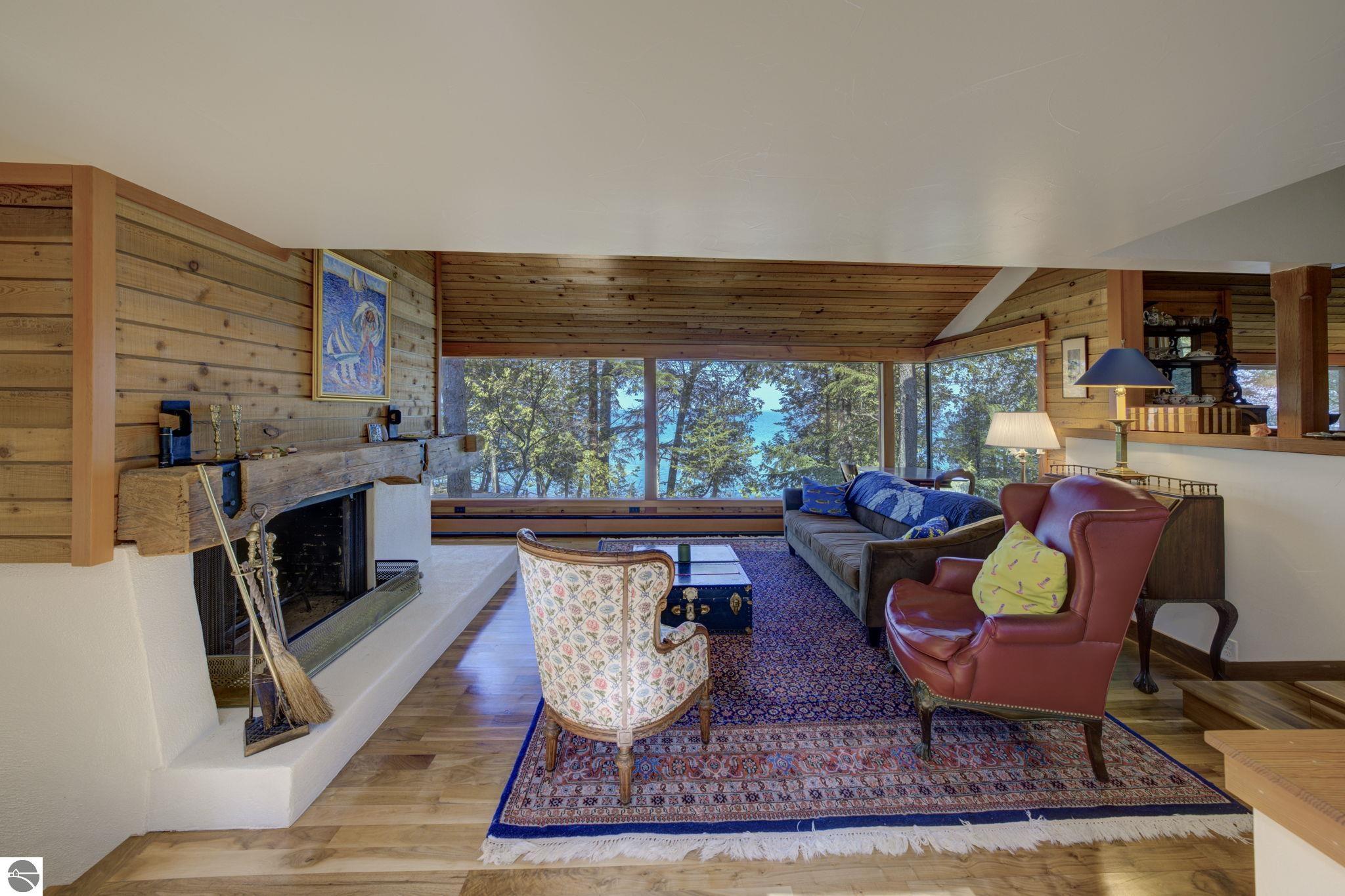 5593 N Leland Woods Drive