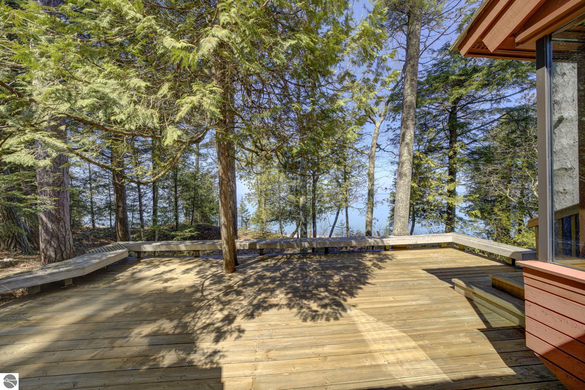 5593 N Leland Woods Drive