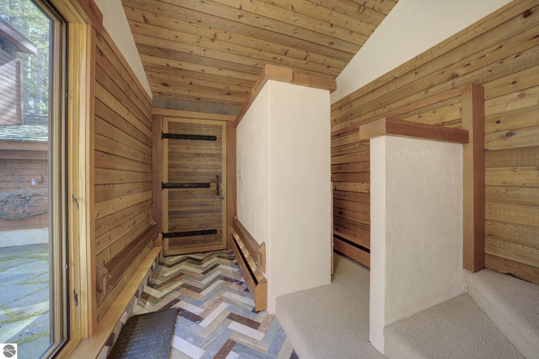 5593 N Leland Woods Drive