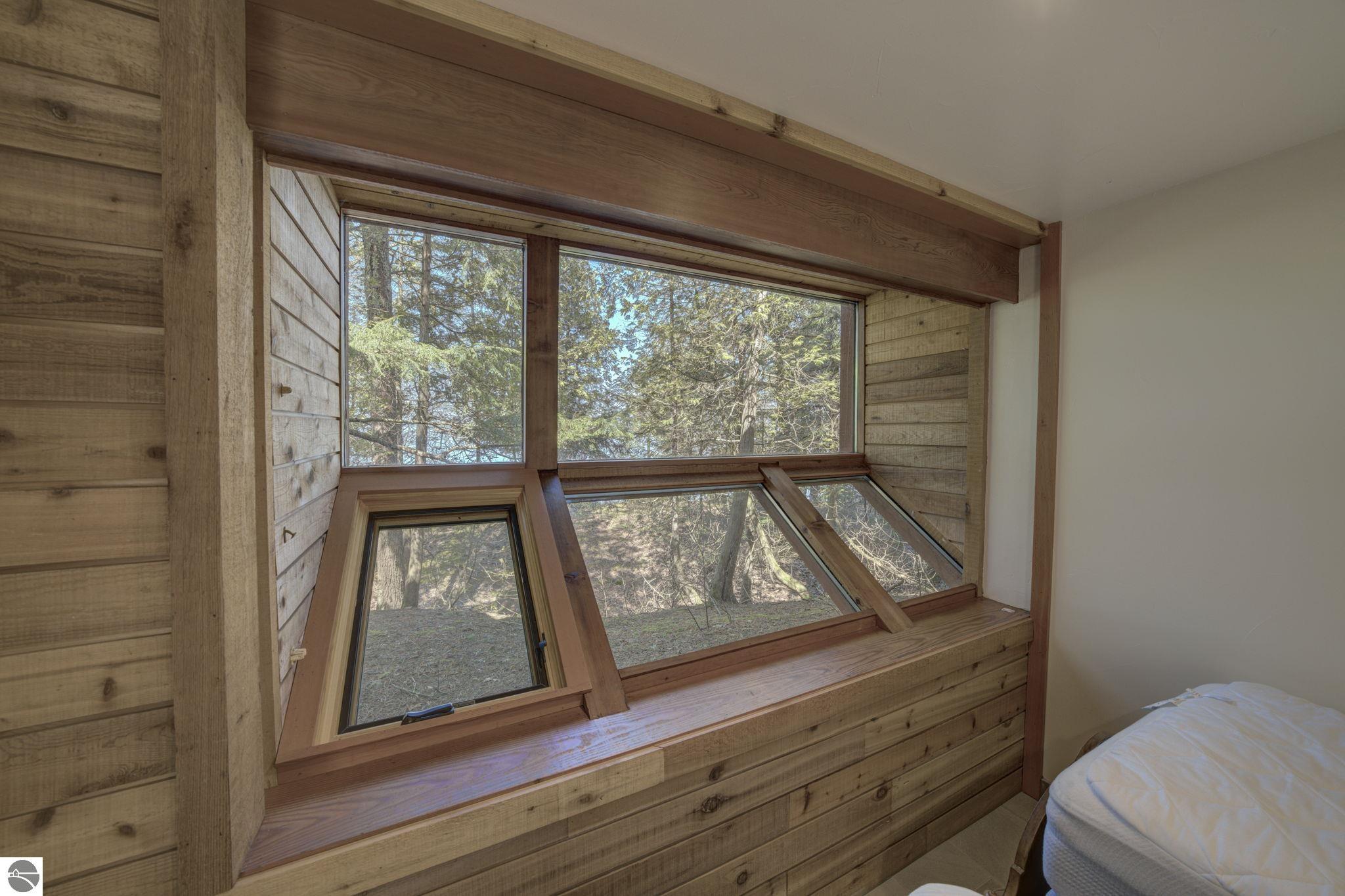 5593 N Leland Woods Drive