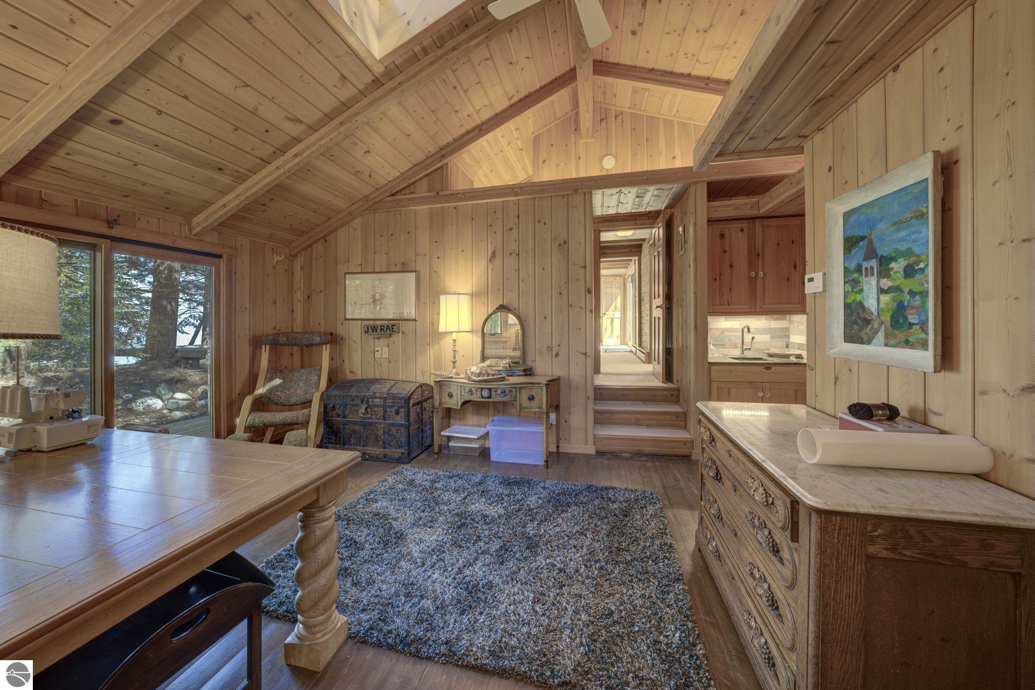 5593 N Leland Woods Drive