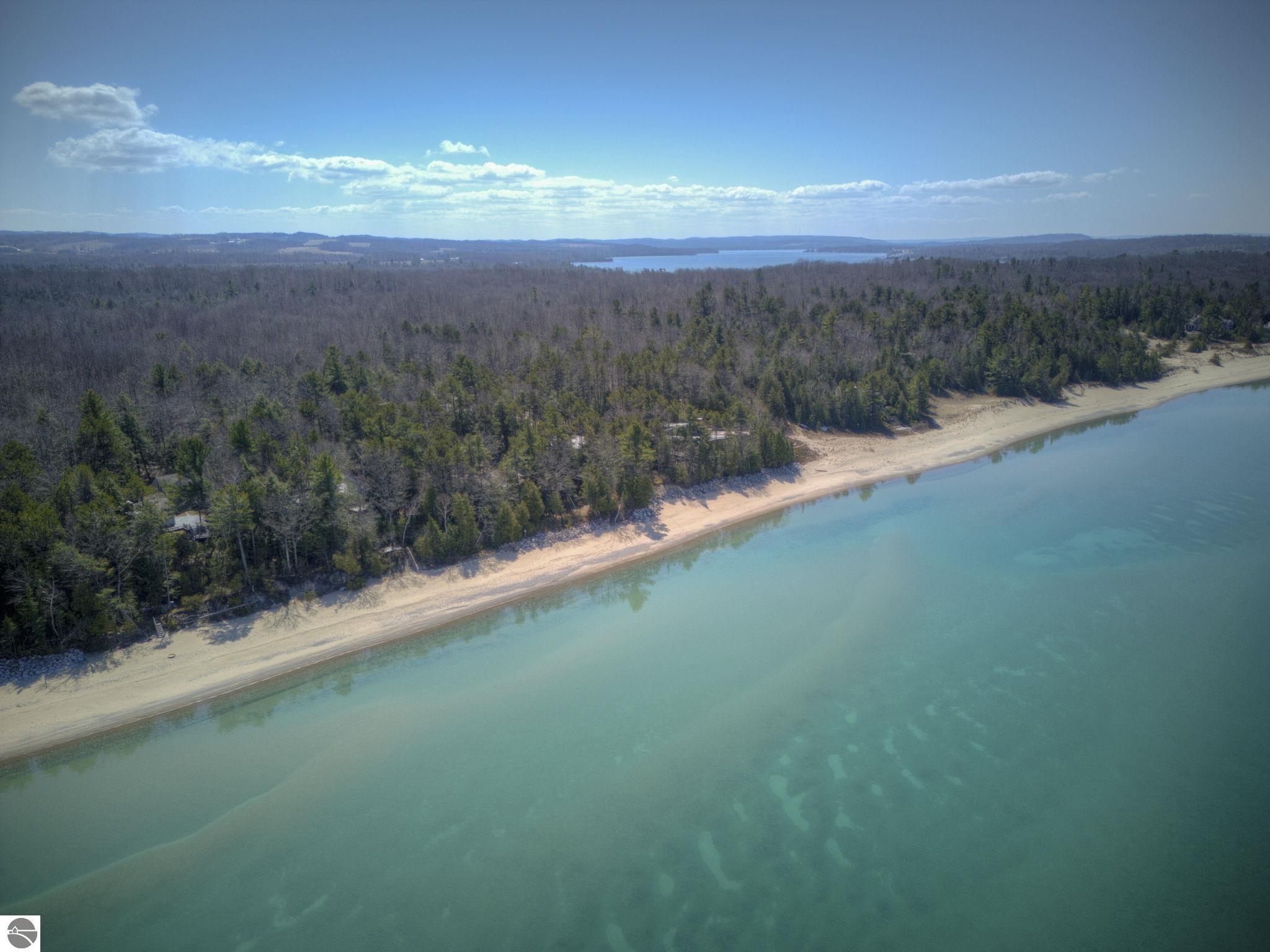 5593 N Leland Woods Drive