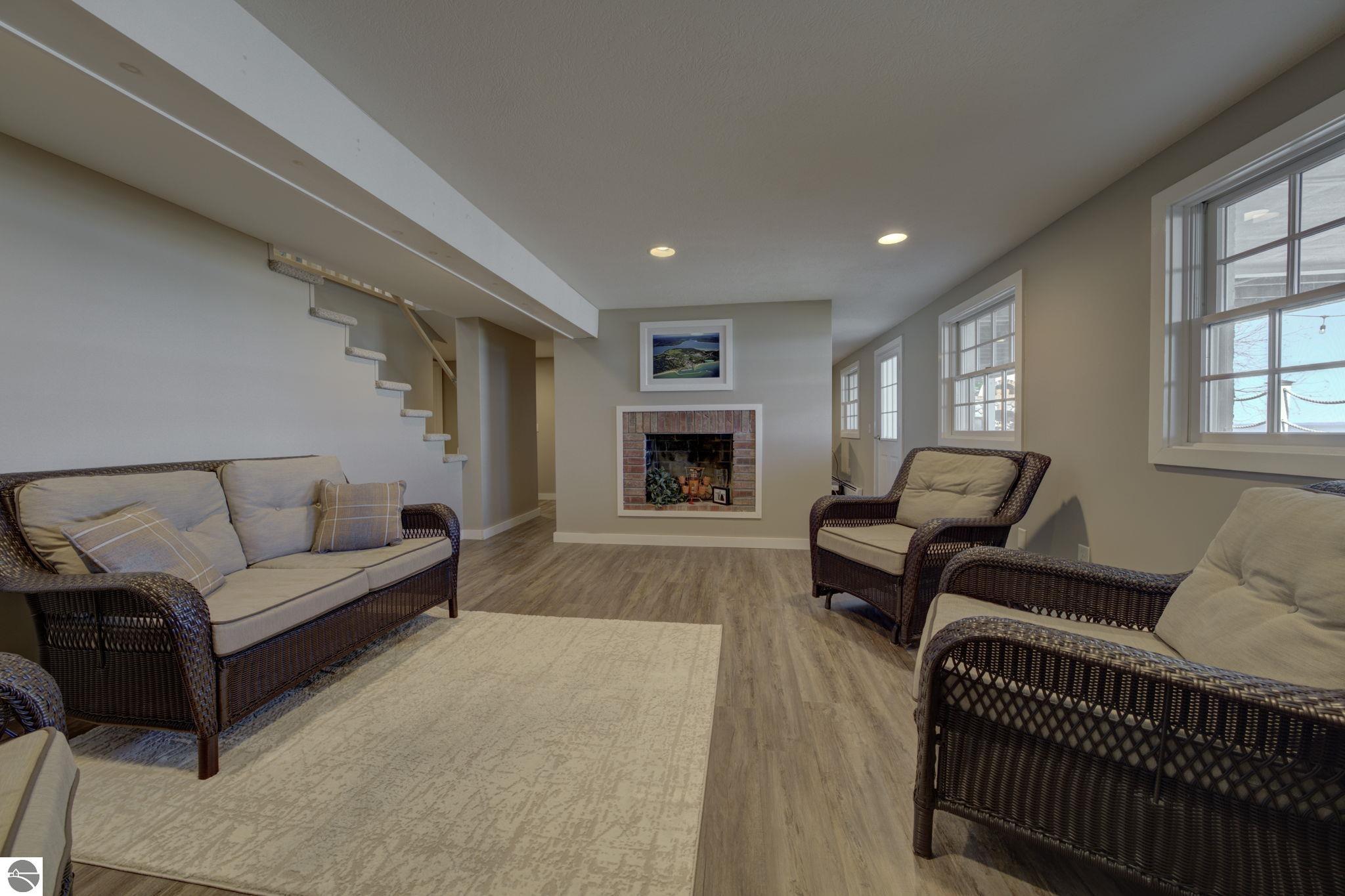 705 S Nanagosa Trail
