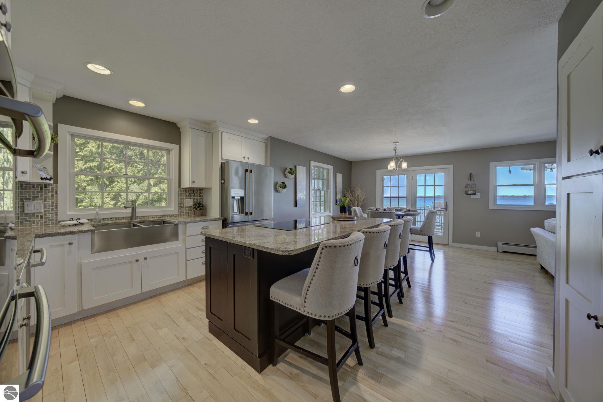 705 S Nanagosa Trail